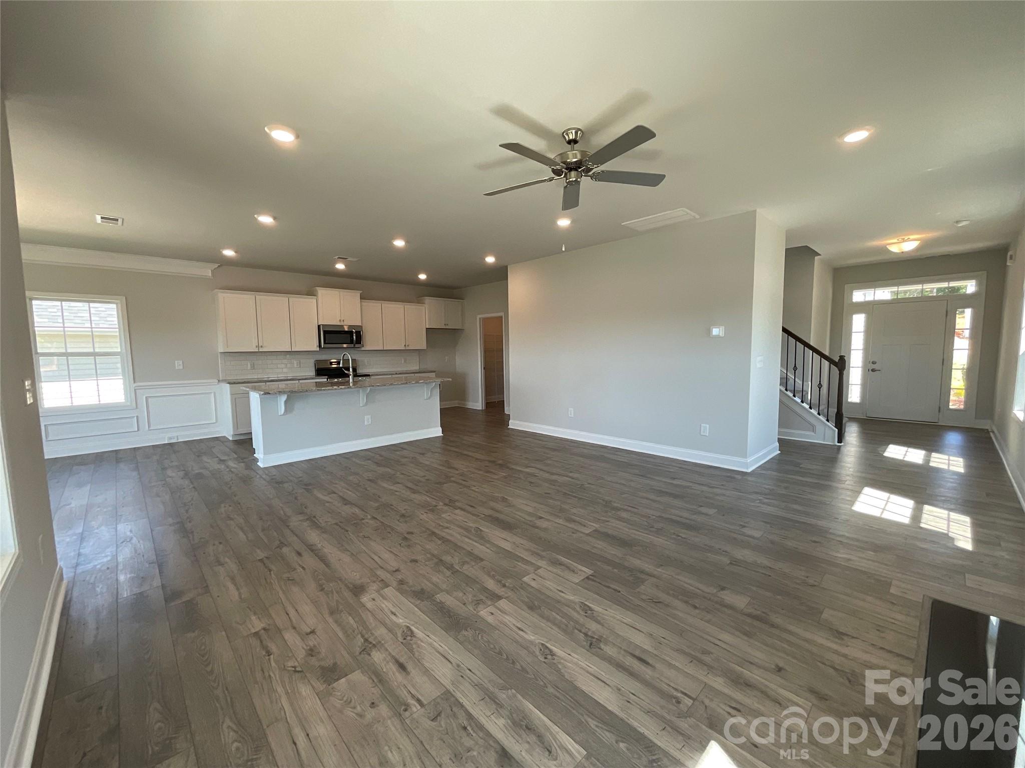 717 Inwood Hill Drive 95 Property Photo 14