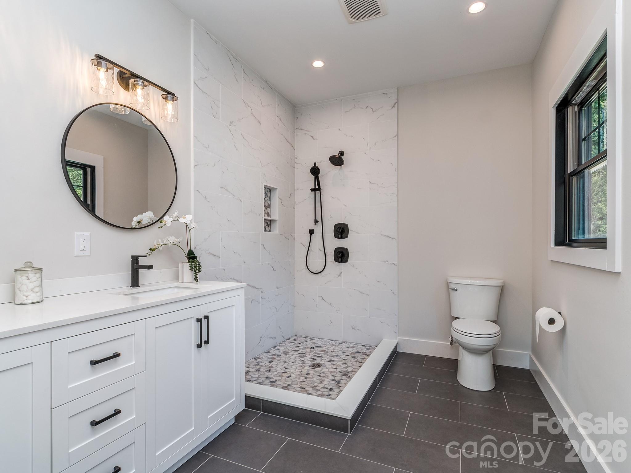 4899 Moonlite Bay Drive Property Photo 18