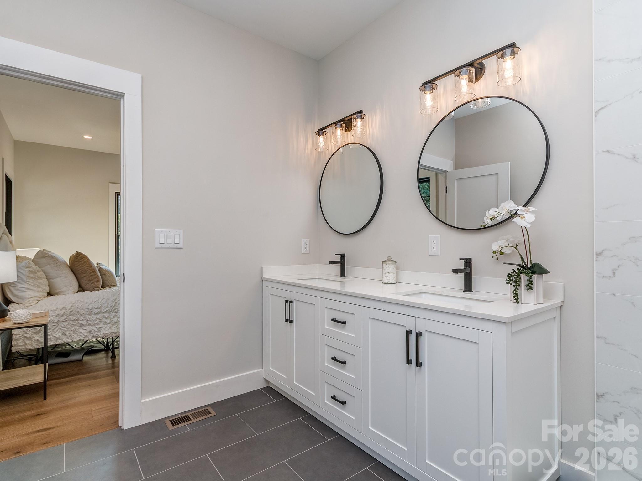 4899 Moonlite Bay Drive Property Photo 19