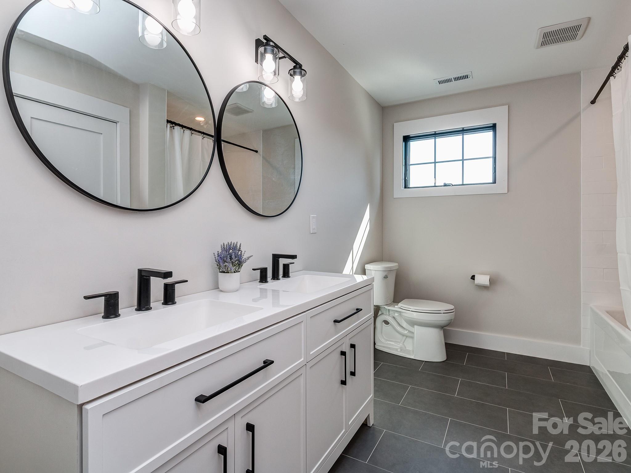 4899 Moonlite Bay Drive Property Photo 24
