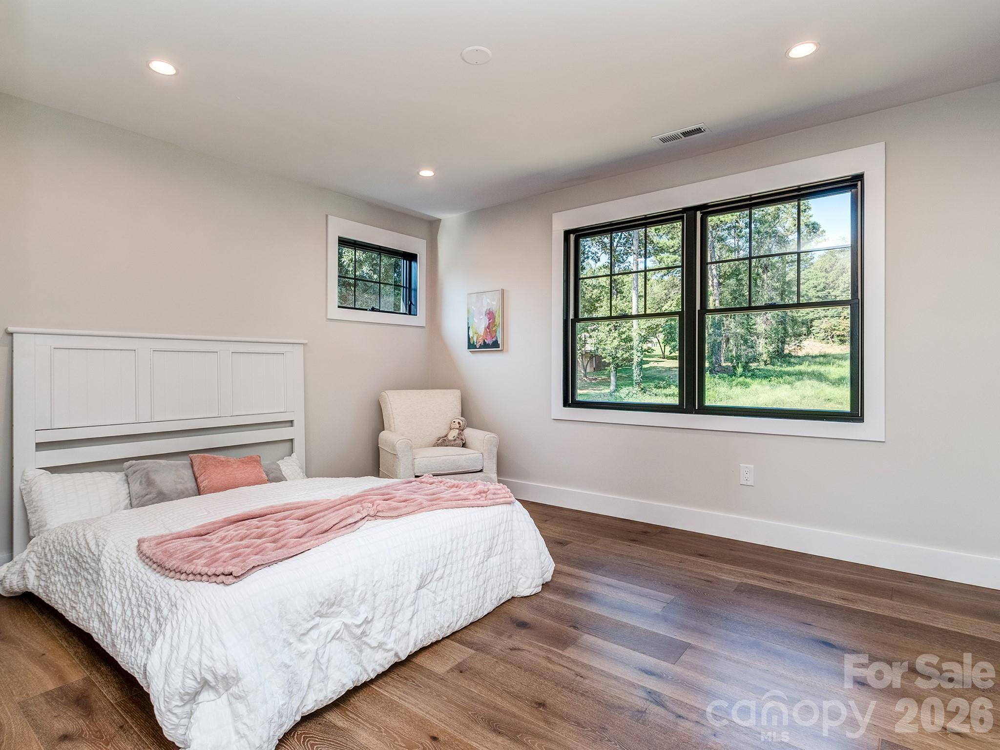 4899 Moonlite Bay Drive Property Photo 25