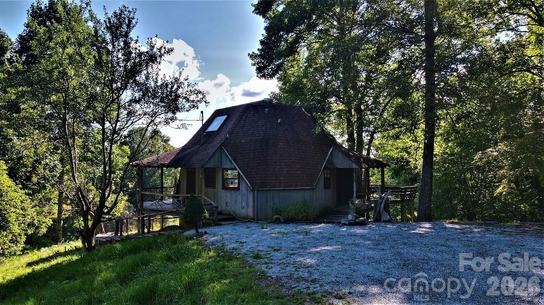 745 Broom Road Property Photo 6