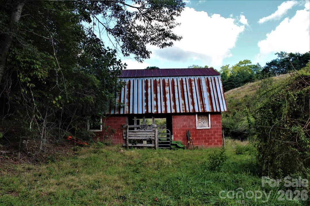 745 Broom Road Property Photo 34