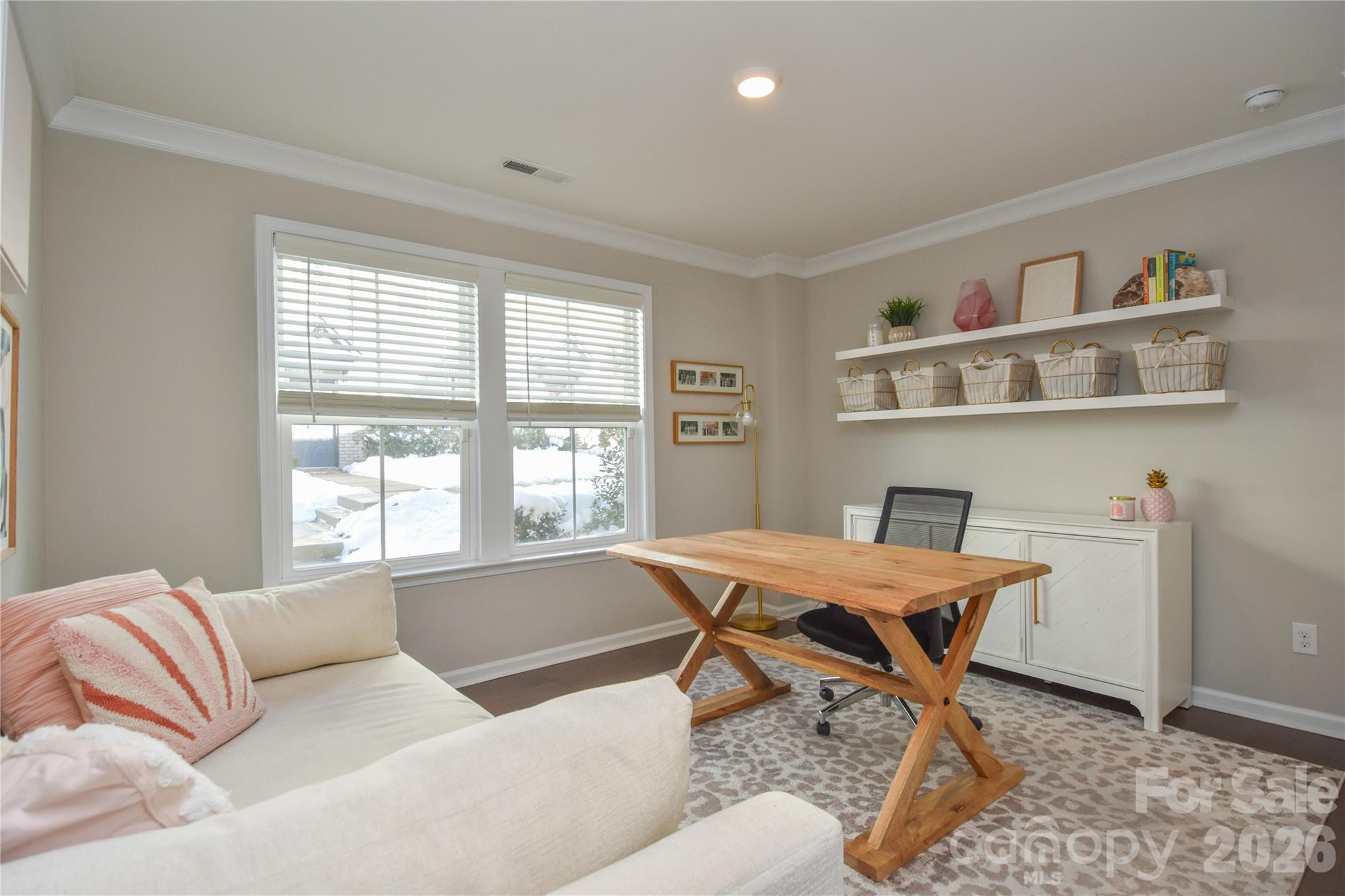 612 Tudor Park Way Property Photo 4