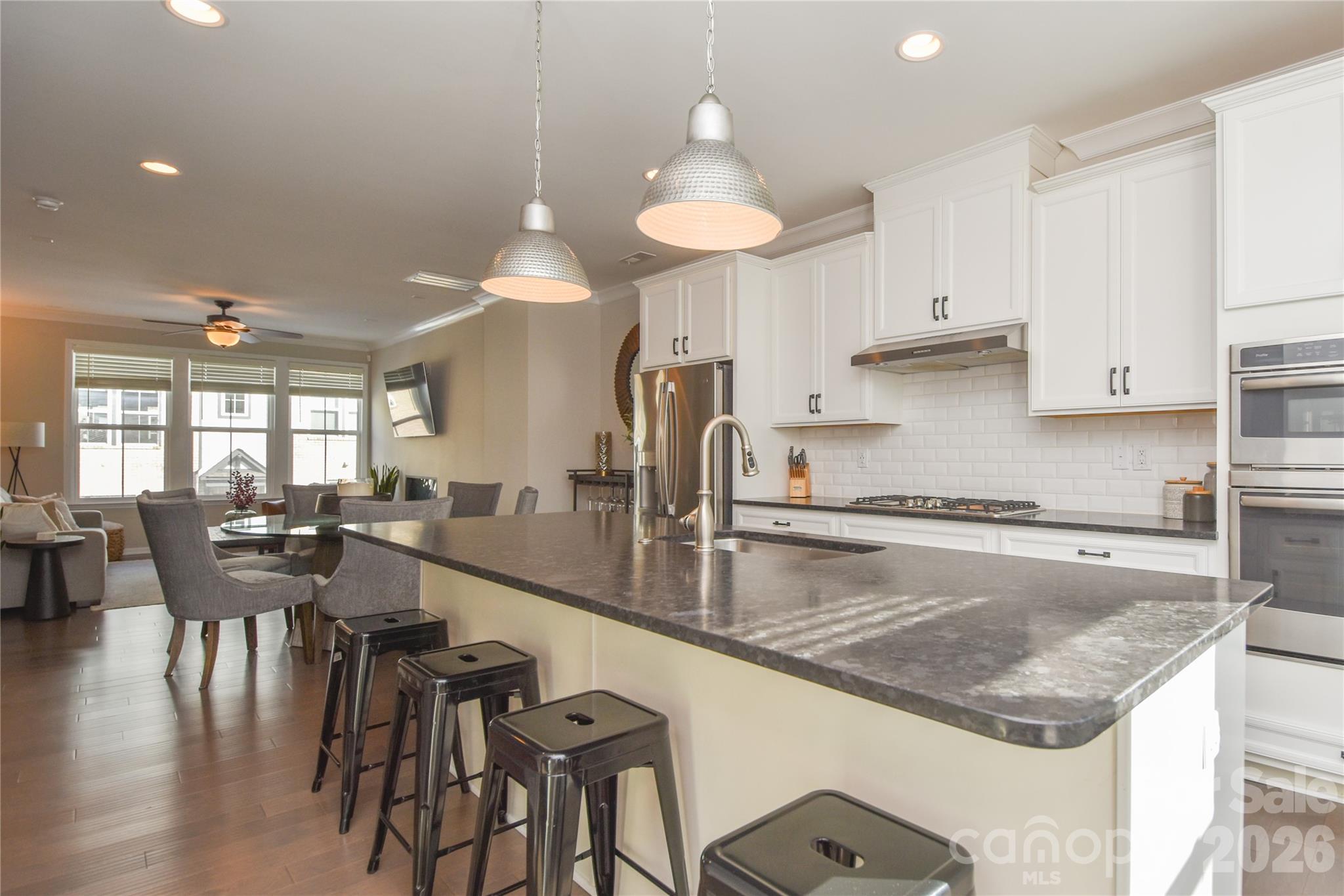 612 Tudor Park Way Property Photo 10