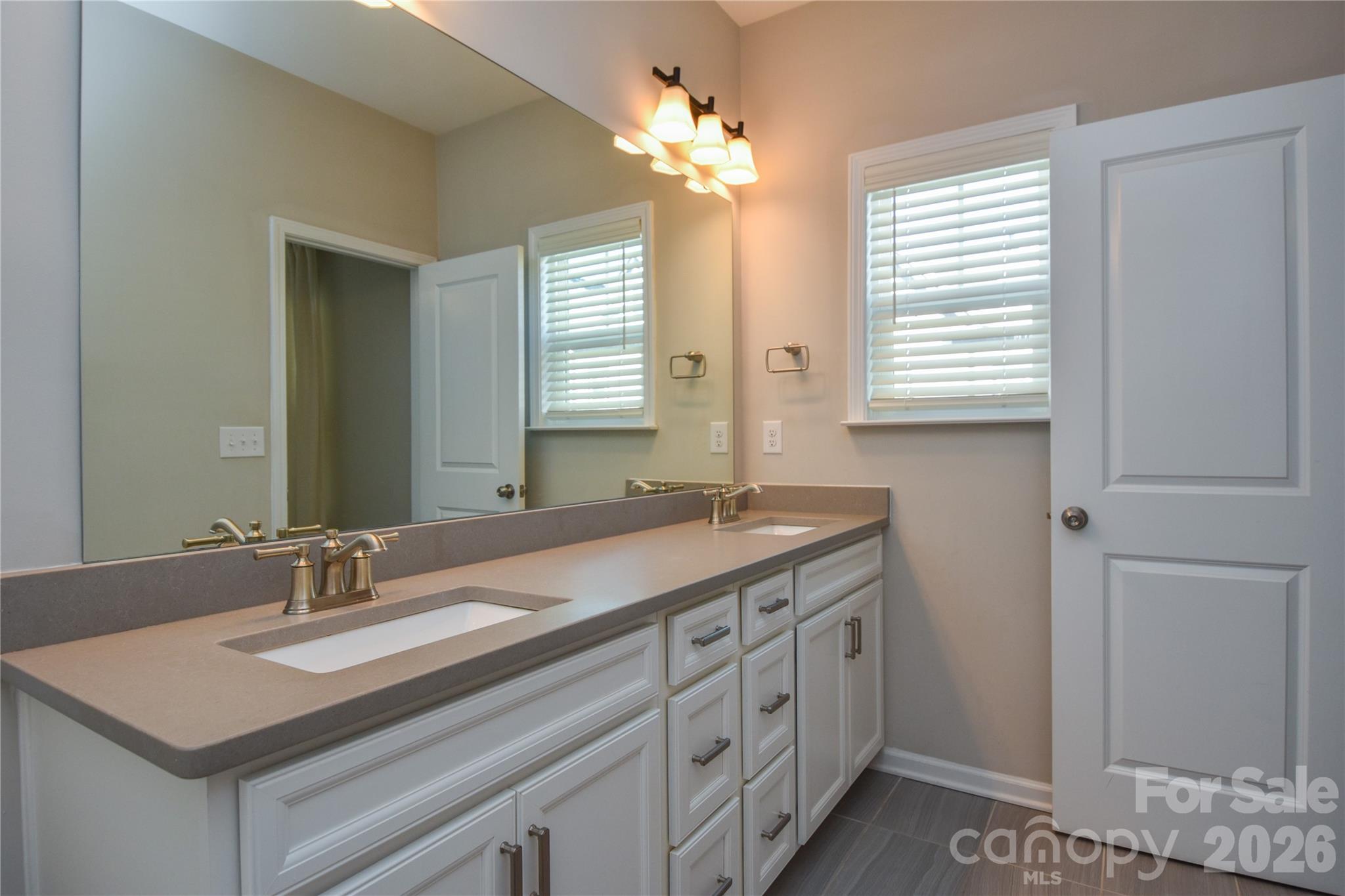 612 Tudor Park Way Property Photo 23