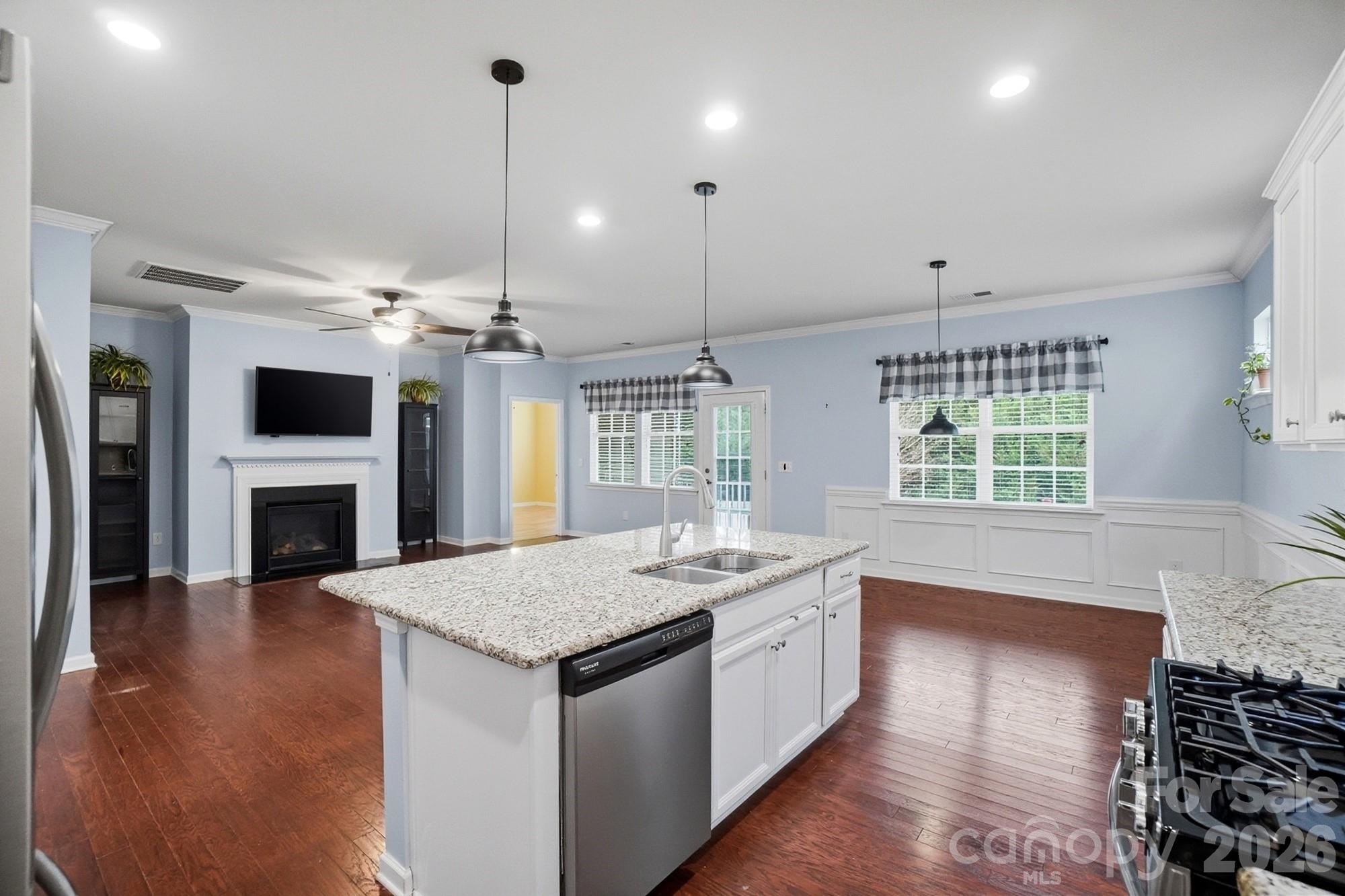 8028 Asher Chase Trail Property Photo 10