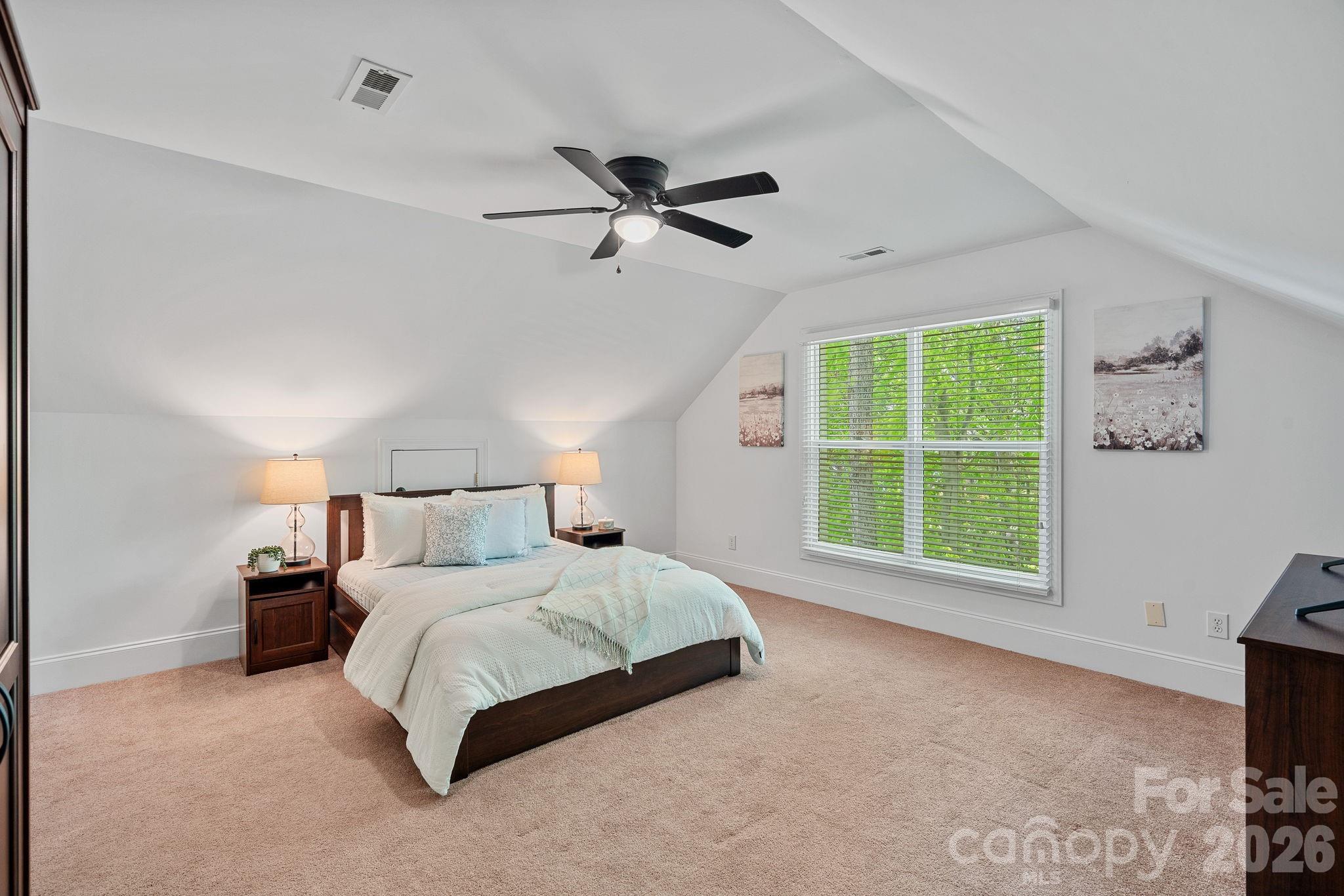 139 Hawks Point Drive Property Photo 22