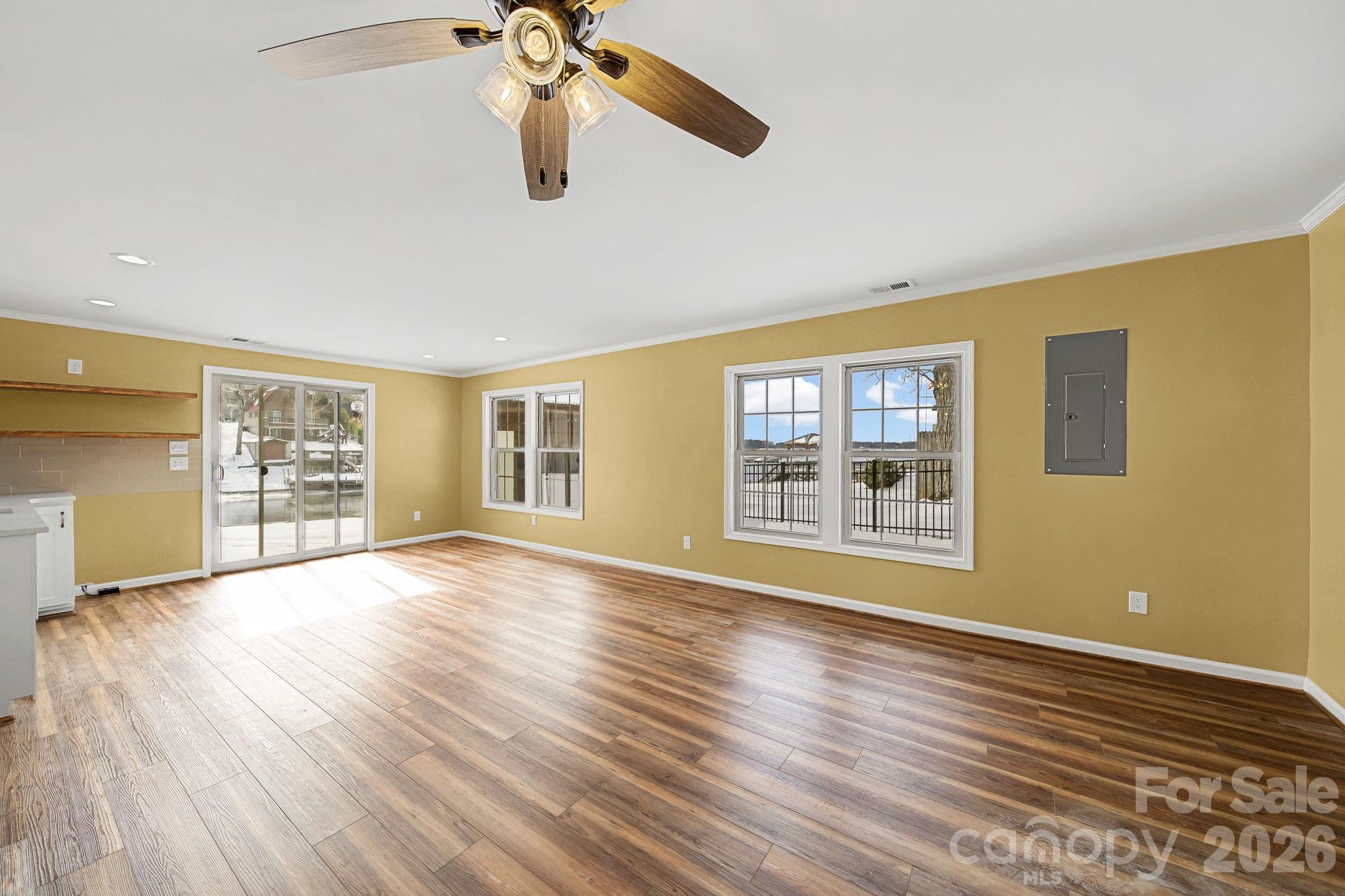 243 Shore Lane Property Photo 6