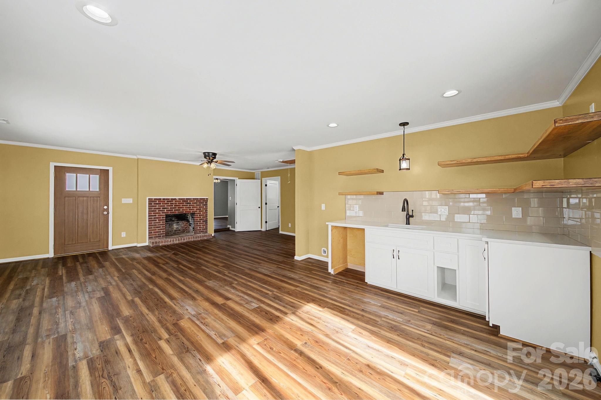243 Shore Lane Property Photo 8