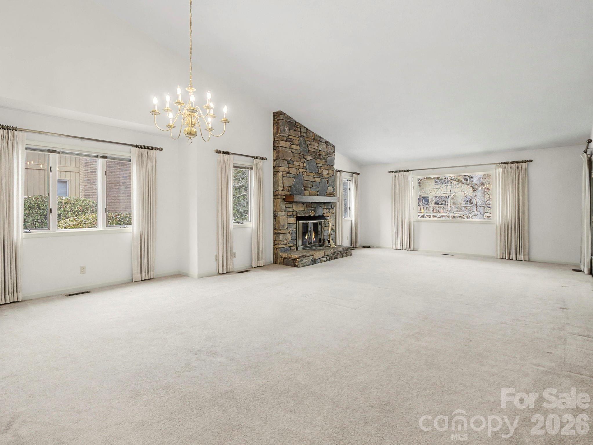 605 Red Oak Drive Property Photo 17