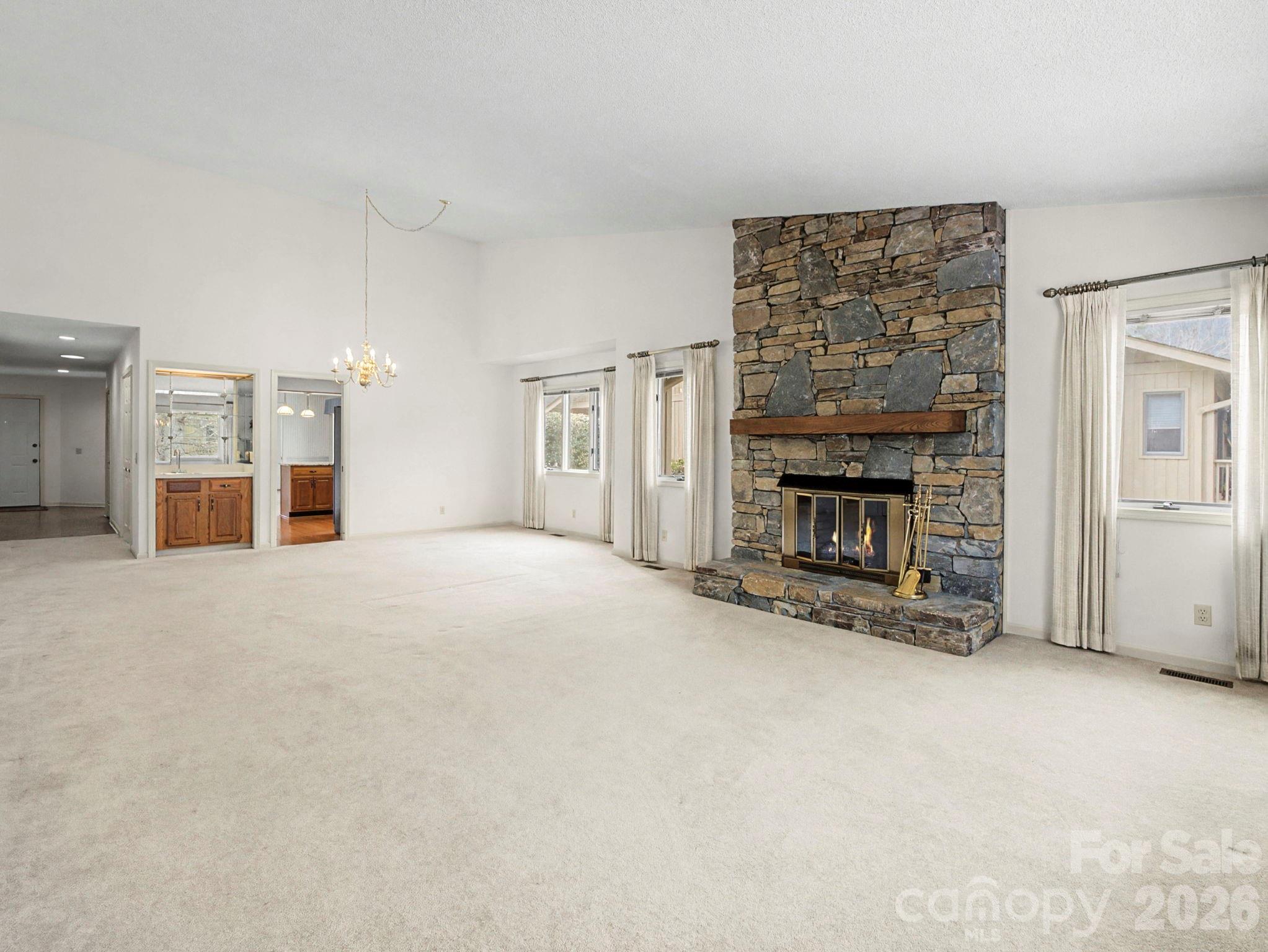 605 Red Oak Drive Property Photo 18