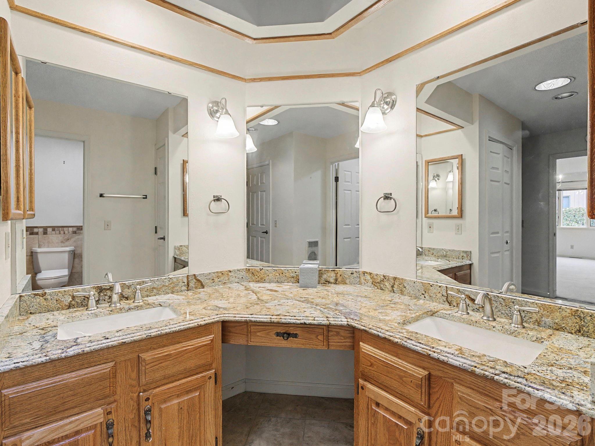 605 Red Oak Drive Property Photo 27