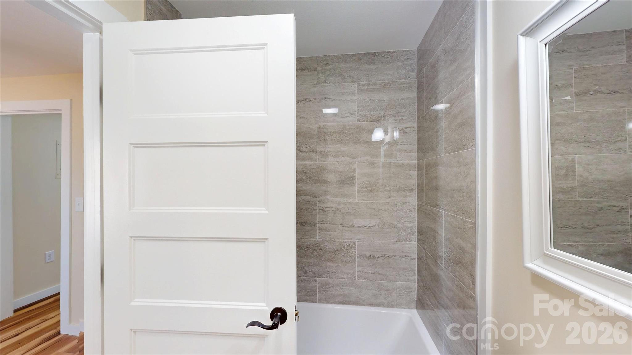 126 Campbell Street Property Photo 33