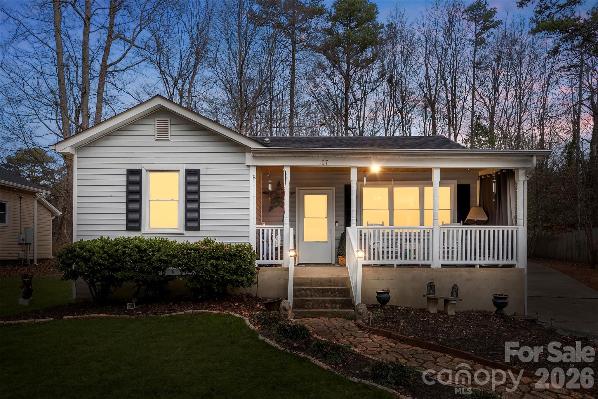 107 Oakland Road Property Photo 2