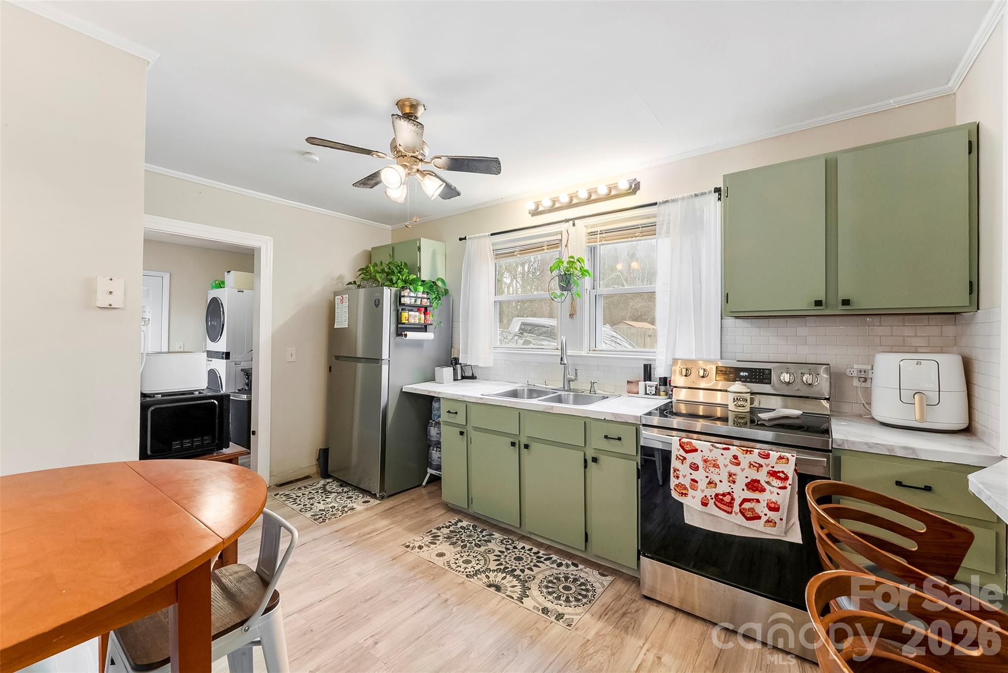 107 Oakland Road Property Photo 4