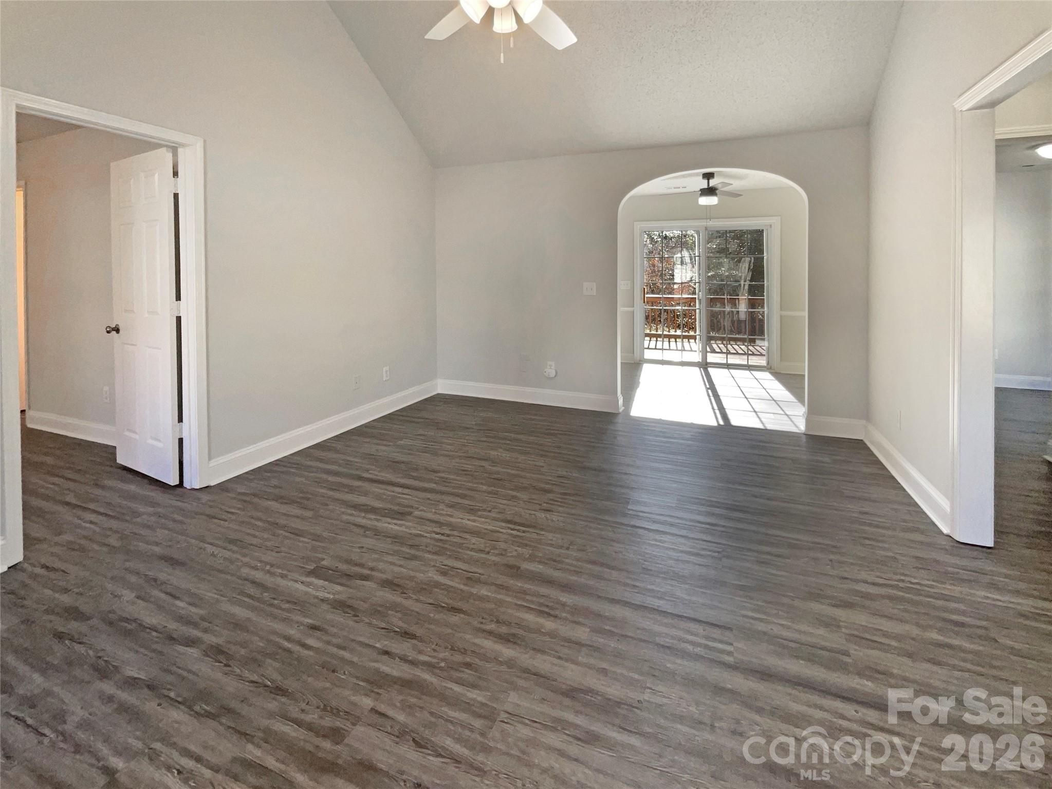 1657 Gresham Court Property Photo 3