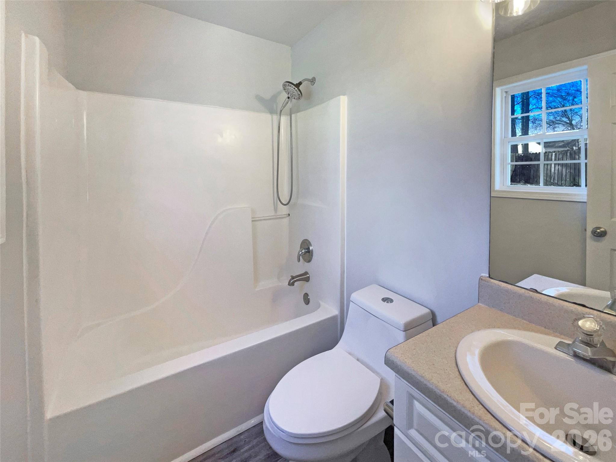 1657 Gresham Court Property Photo 8