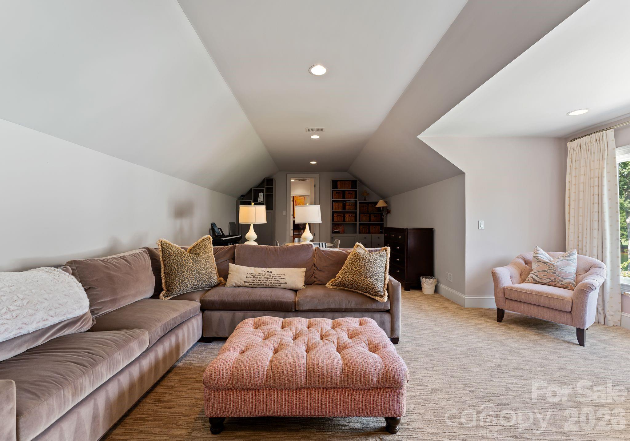 124 Lightship Drive Property Photo 37