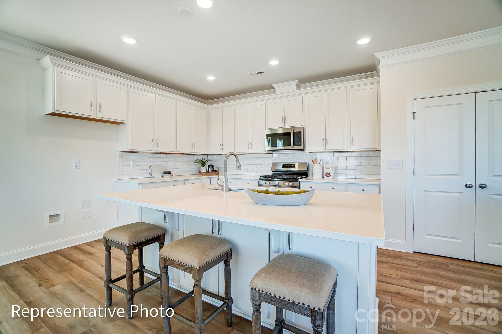 2809 Ashton Park Lane Property Photo 8