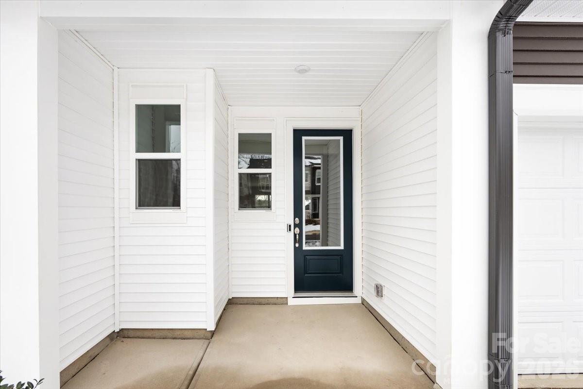 2316 Endeavor Run Property Photo 4