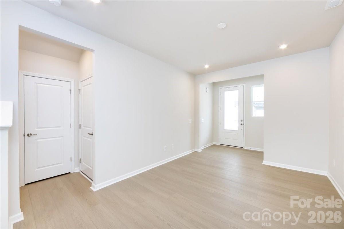 2316 Endeavor Run Property Photo 7