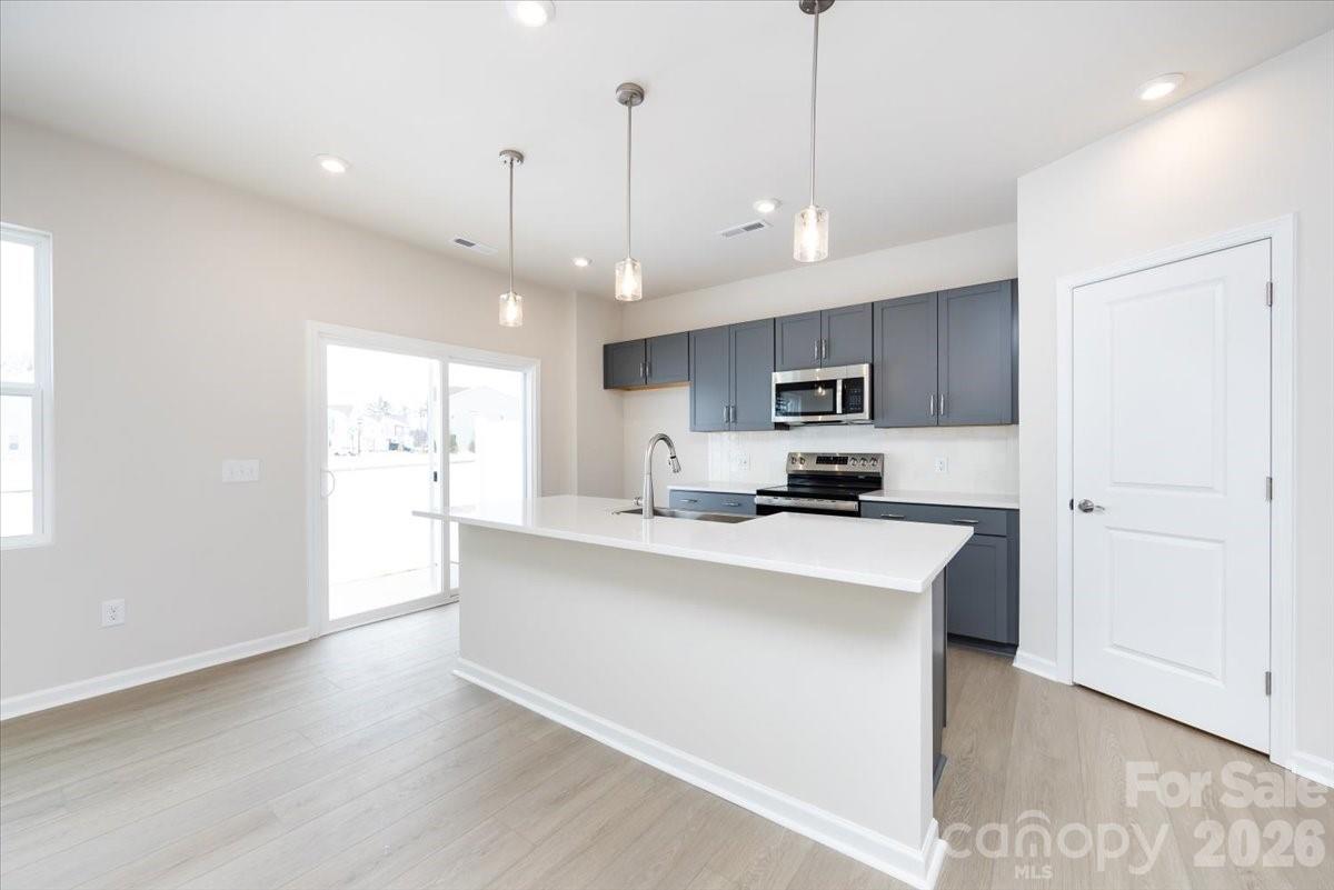 2316 Endeavor Run Property Photo 12