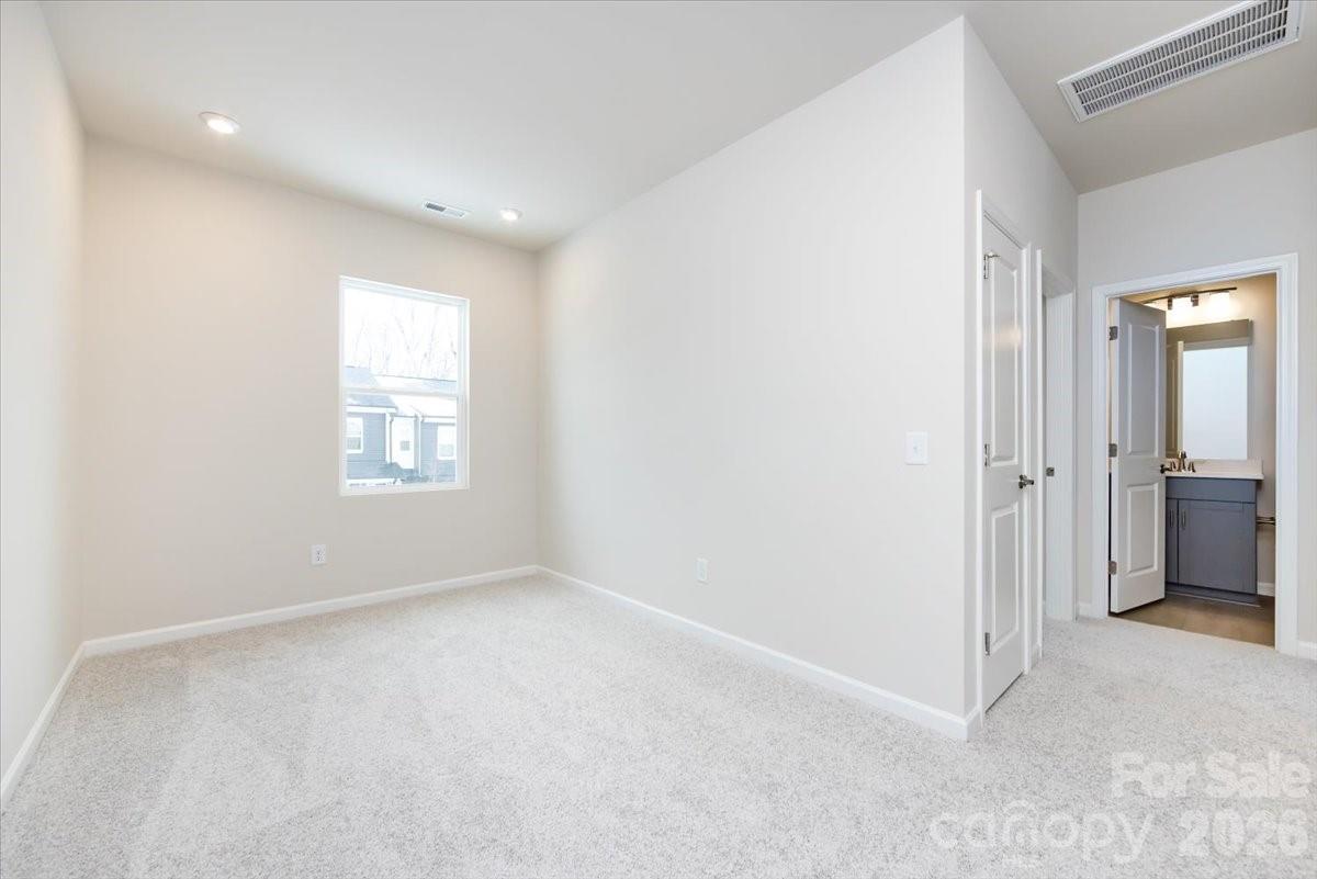 2316 Endeavor Run Property Photo 24