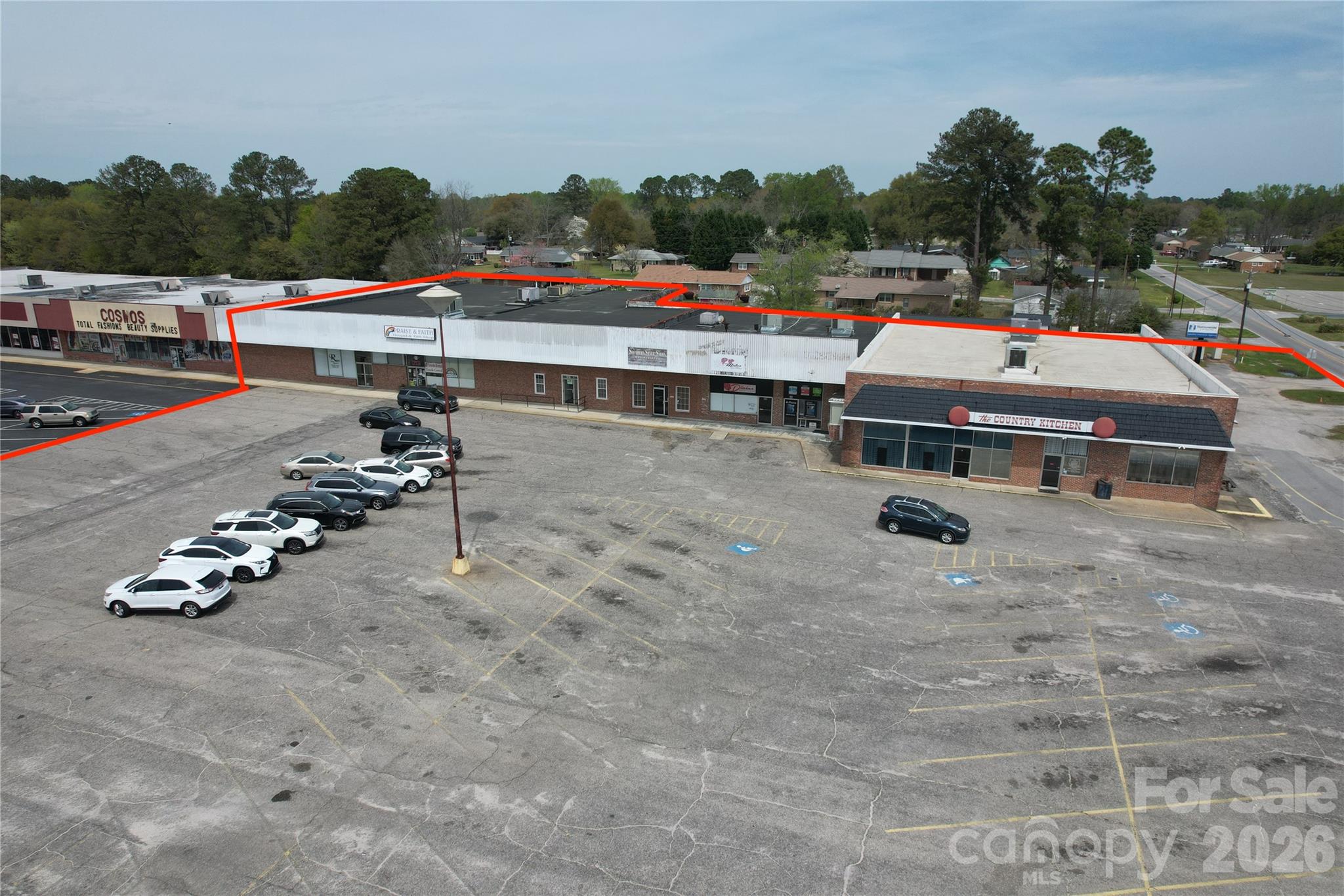 908 Chesterfield Highway Property Photo 1