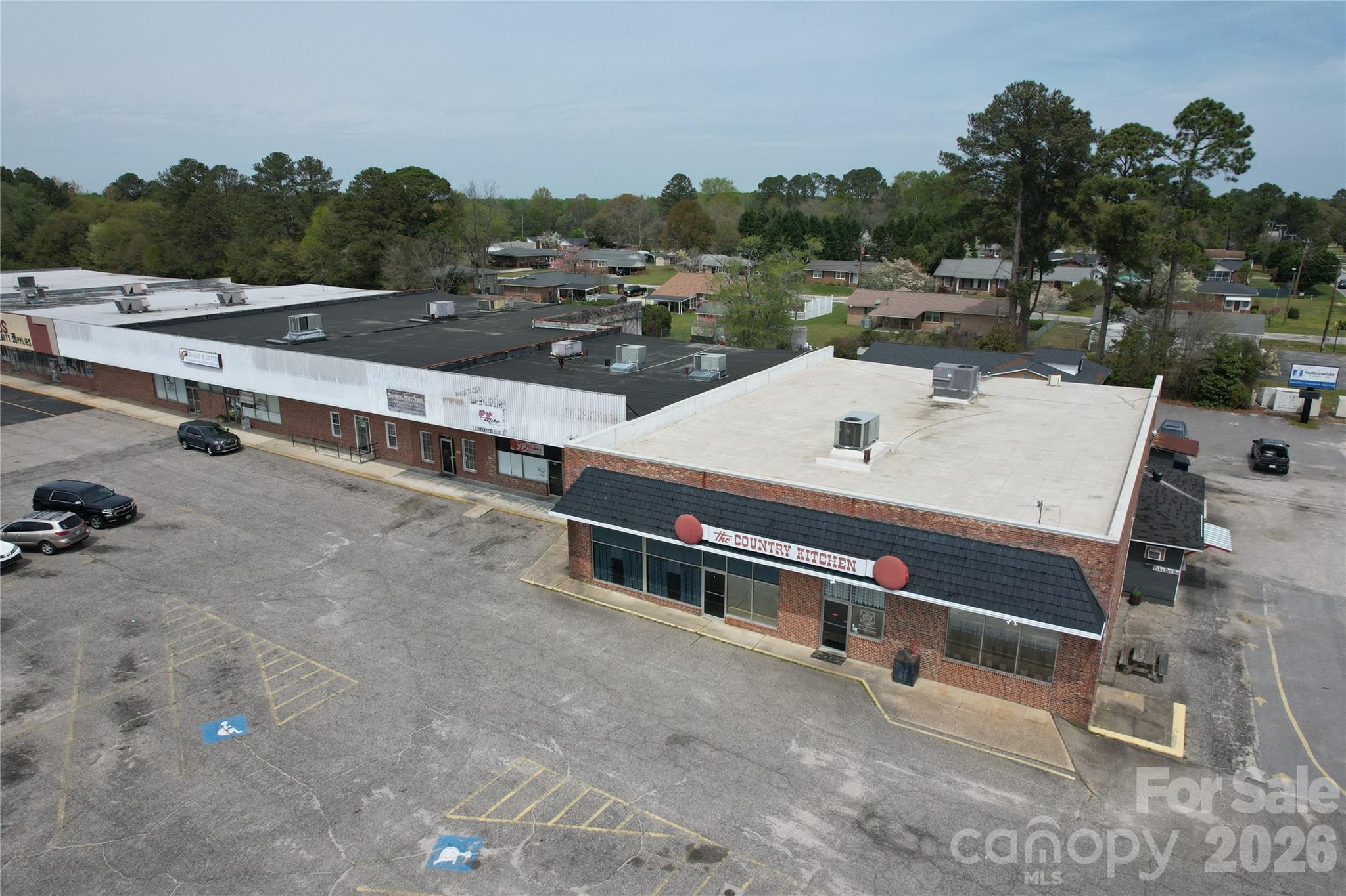 908 Chesterfield Highway Property Photo 3