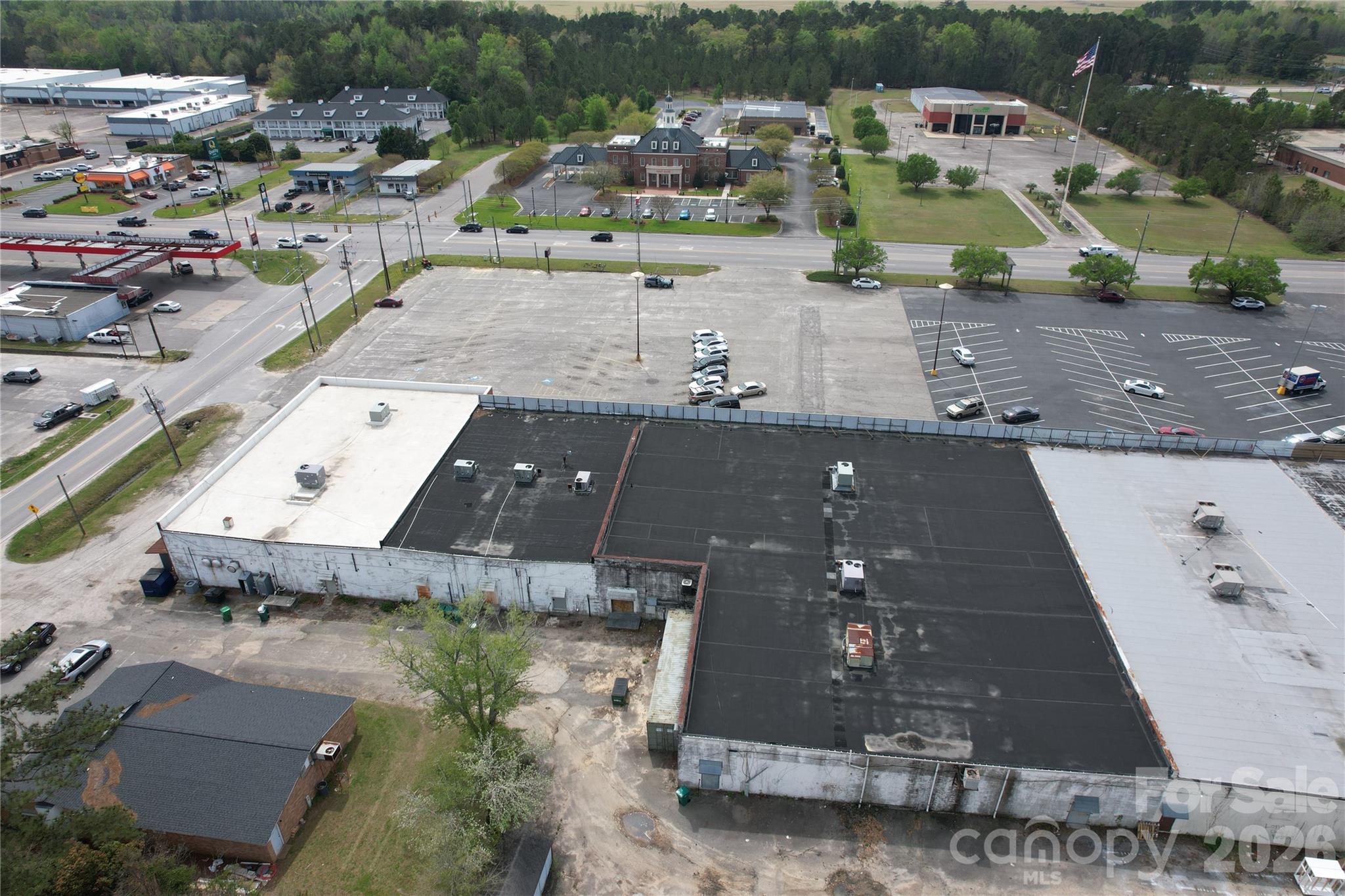 908 Chesterfield Highway Property Photo 4