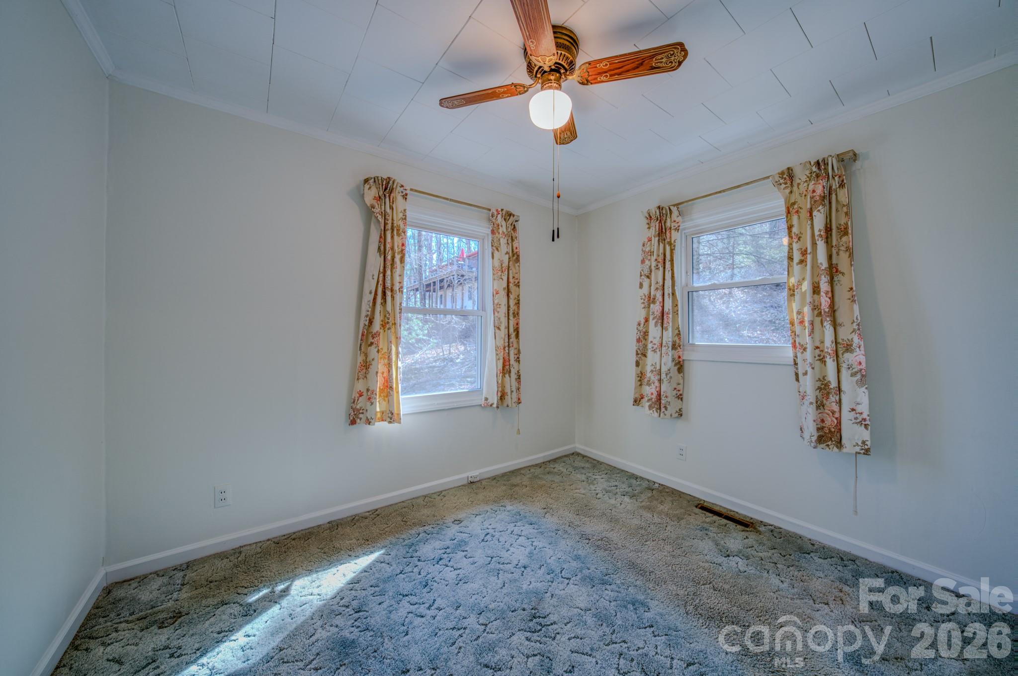 550 Saluda Street Property Photo 15
