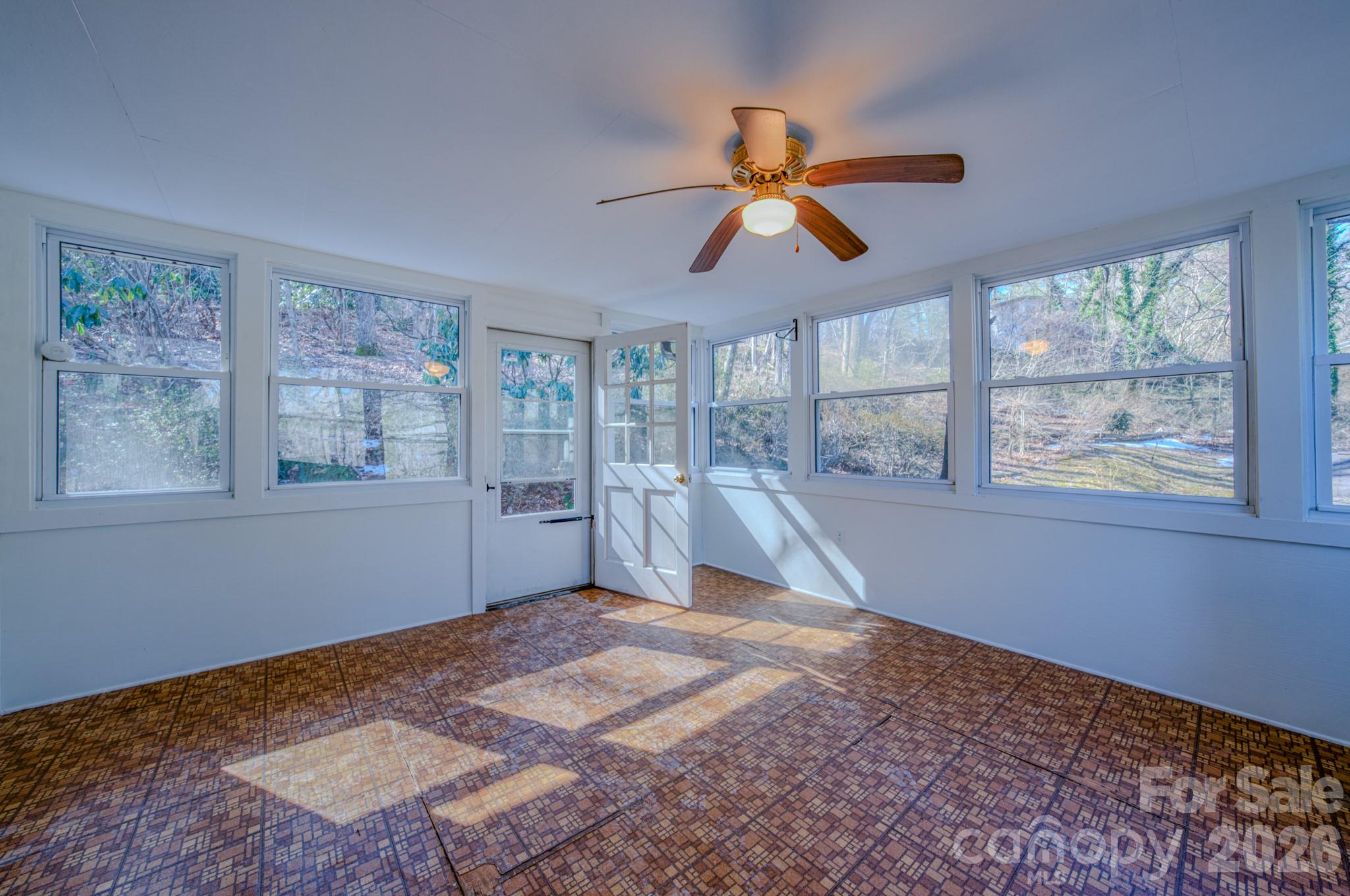 550 Saluda Street Property Photo 23