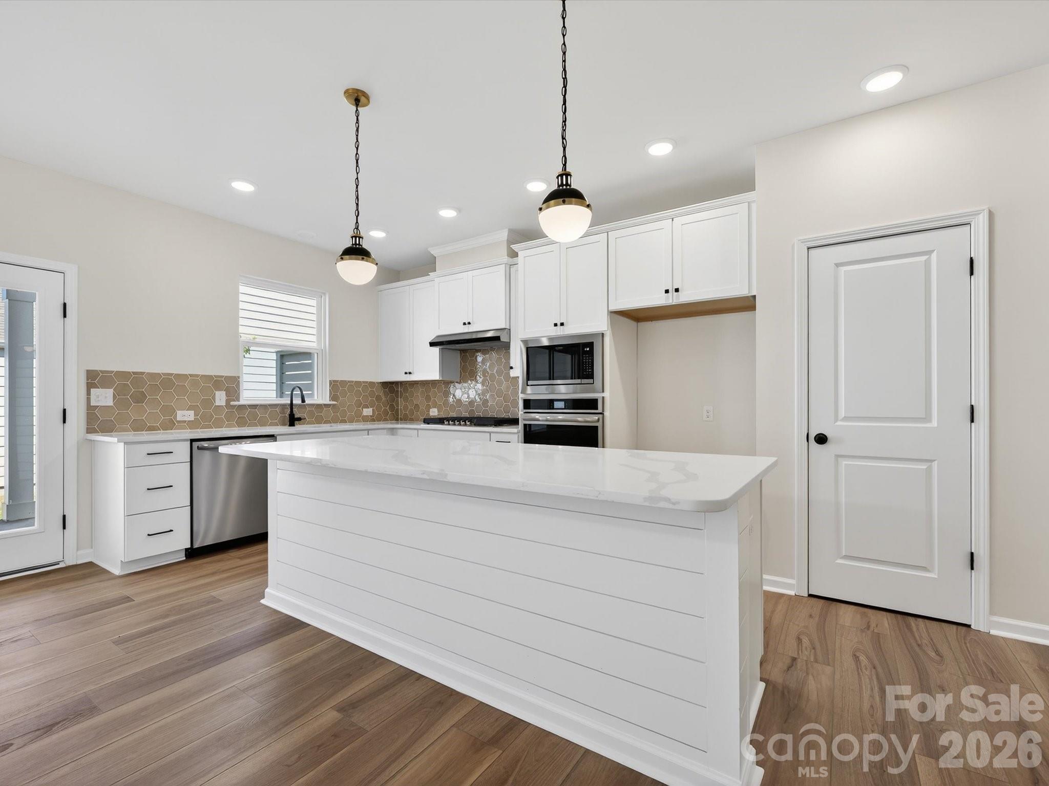 11423 Prosperity Church Road Property Photo 4
