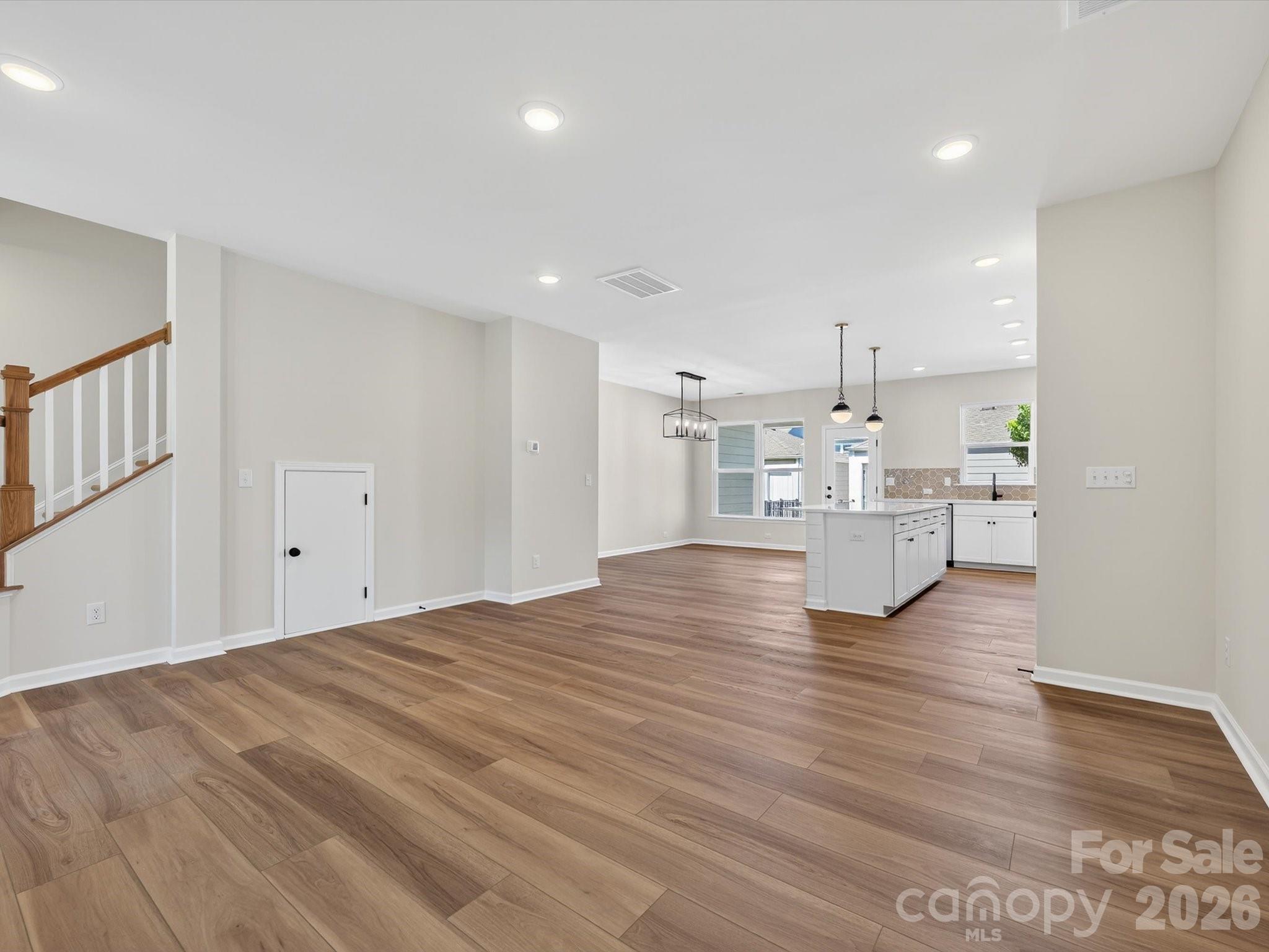 11423 Prosperity Church Road Property Photo 8