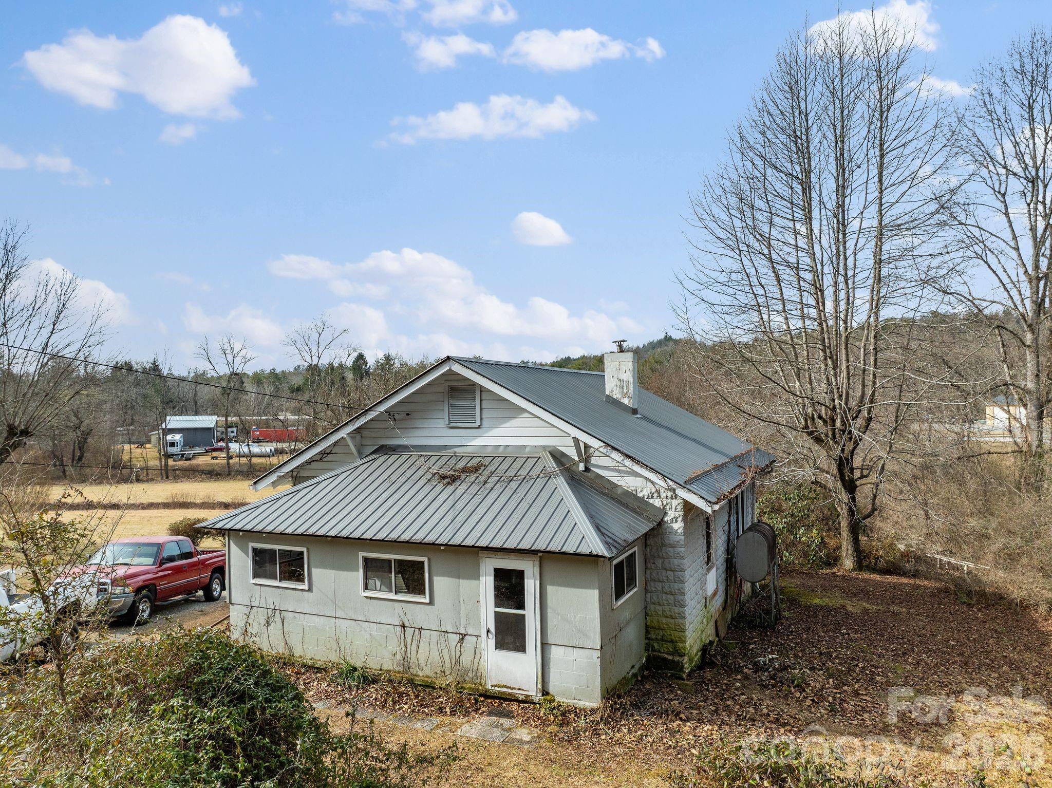 146 And 148 Monteith Road Property Photo 30