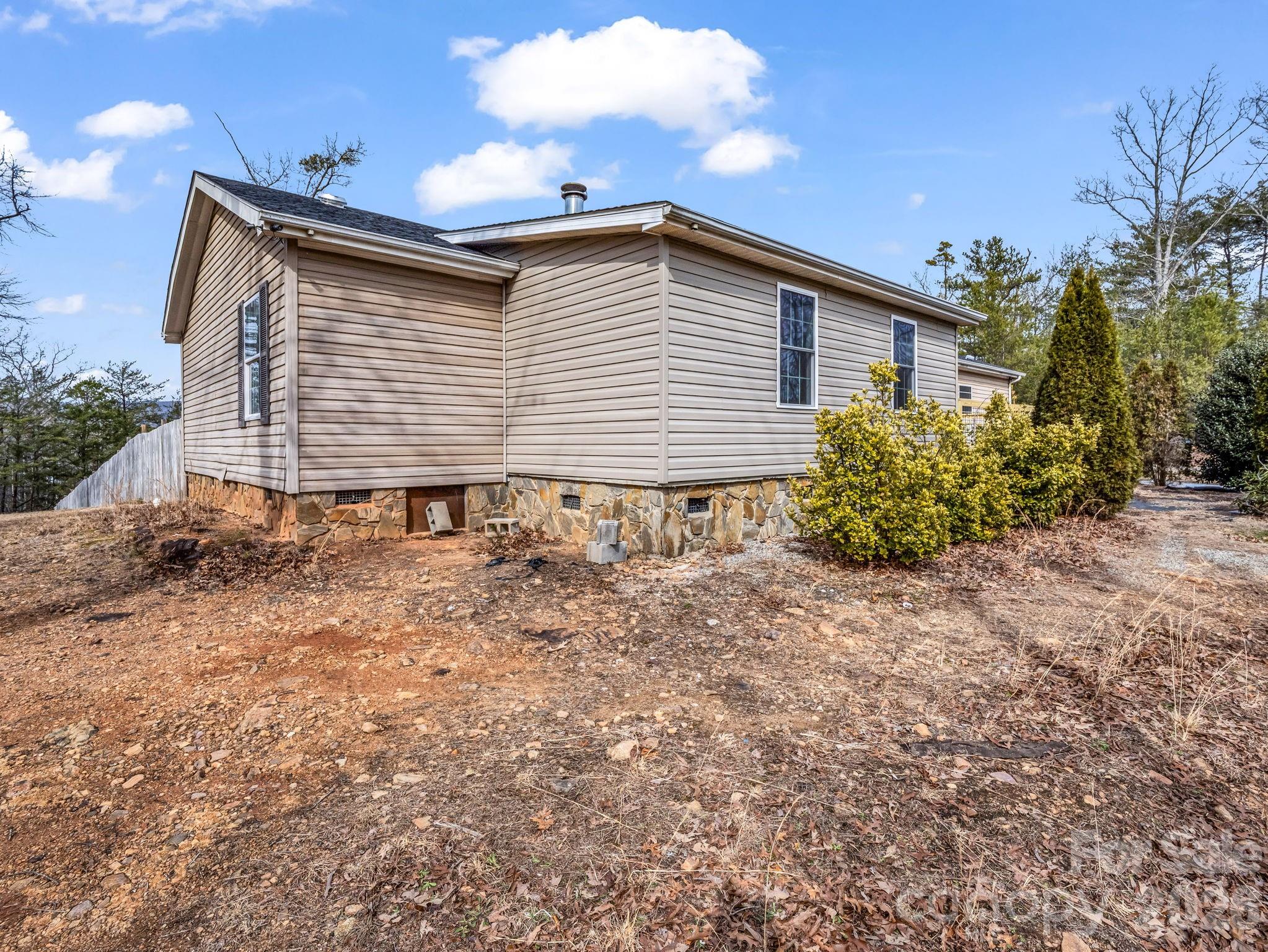 865 Boland Drive Property Photo 7