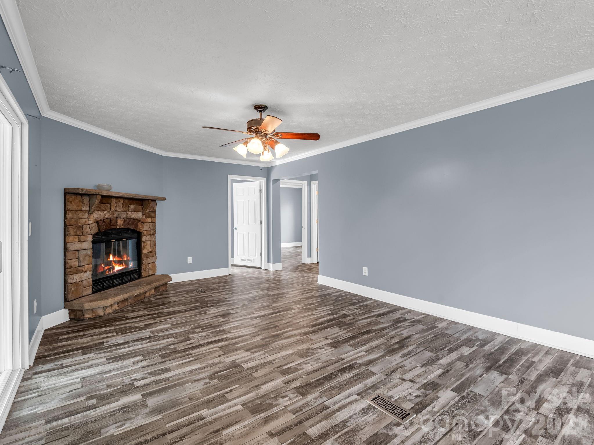 865 Boland Drive Property Photo 15