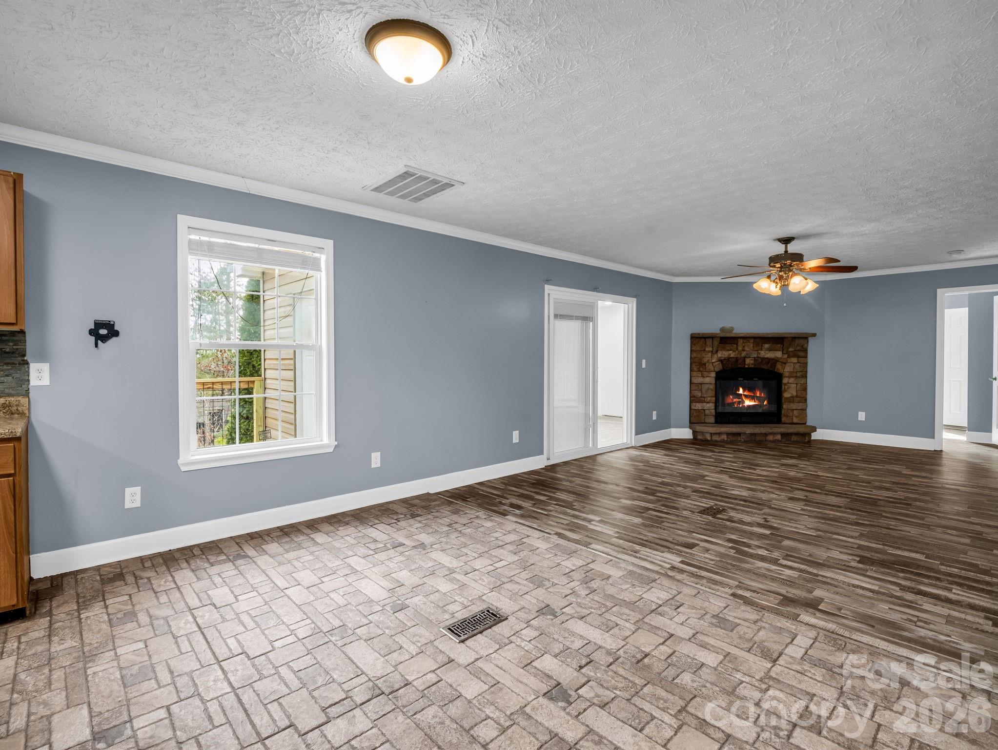 865 Boland Drive Property Photo 18