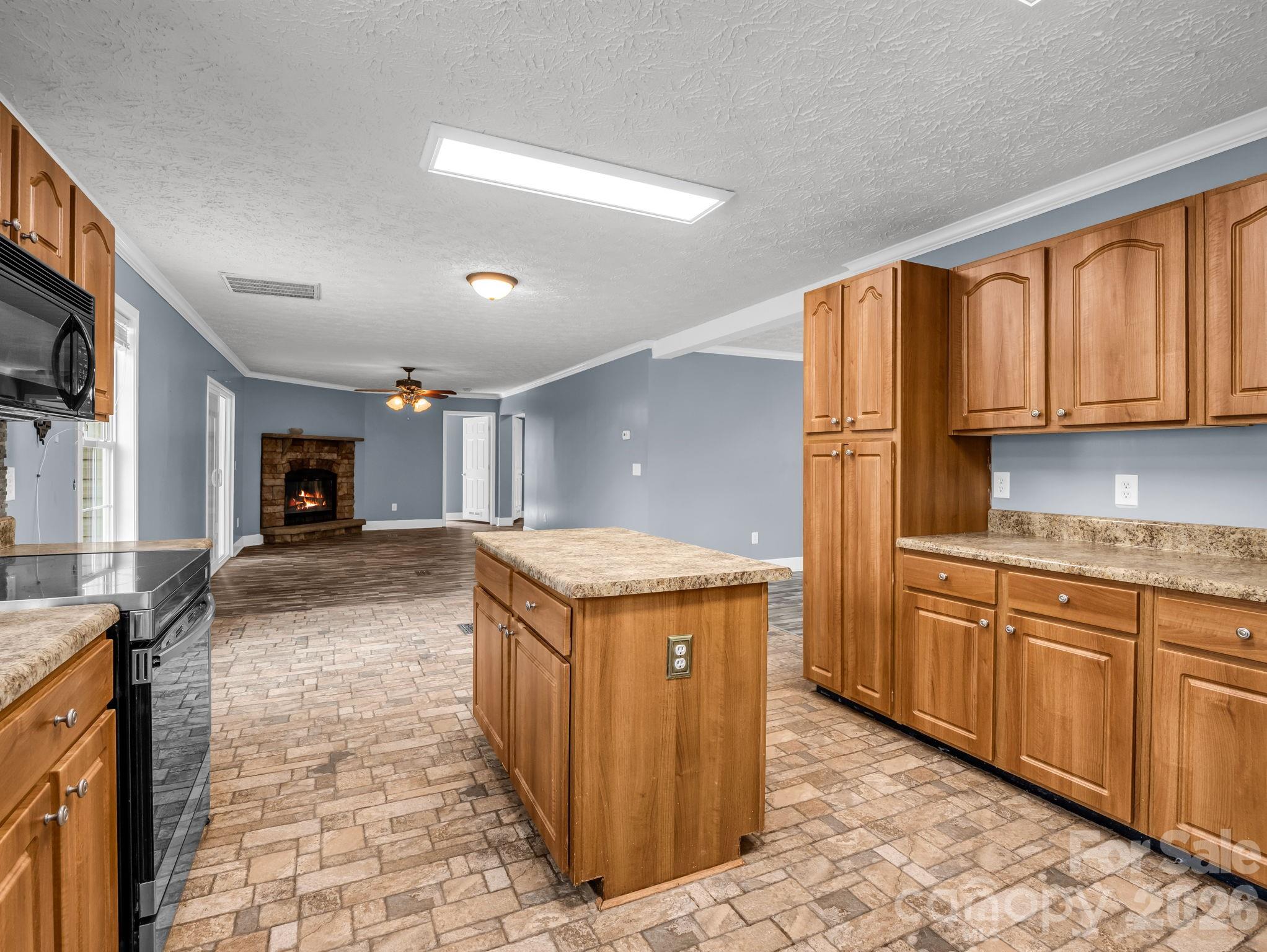 865 Boland Drive Property Photo 22