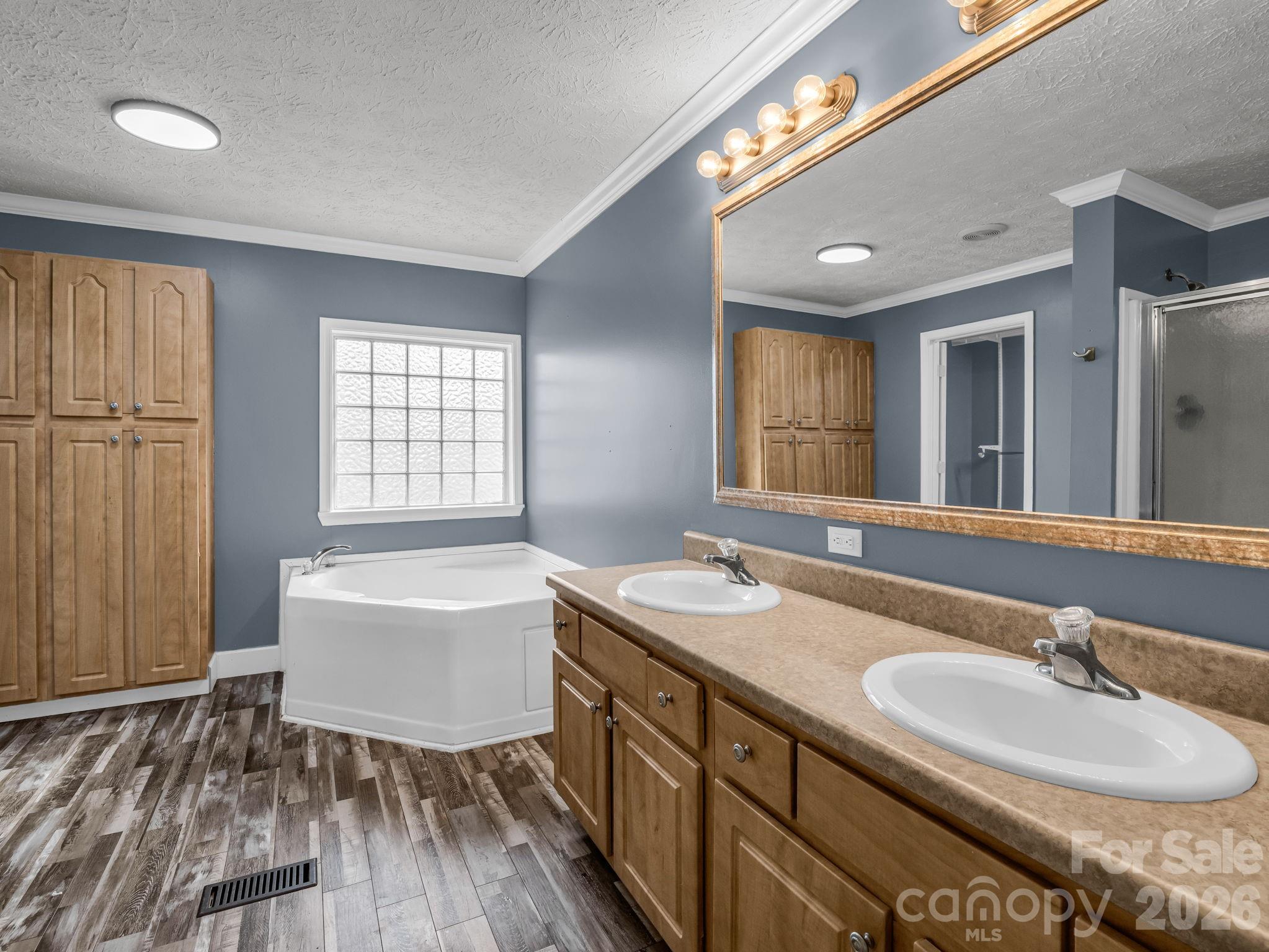 865 Boland Drive Property Photo 31