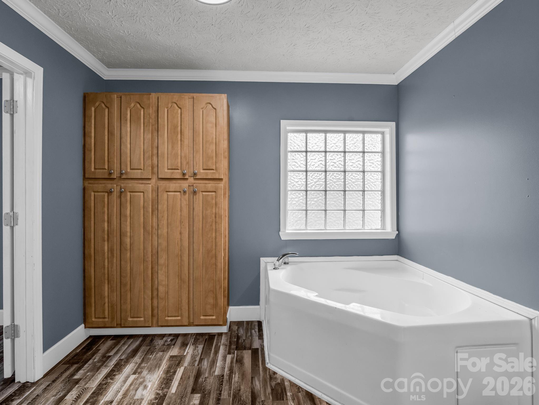 865 Boland Drive Property Photo 33