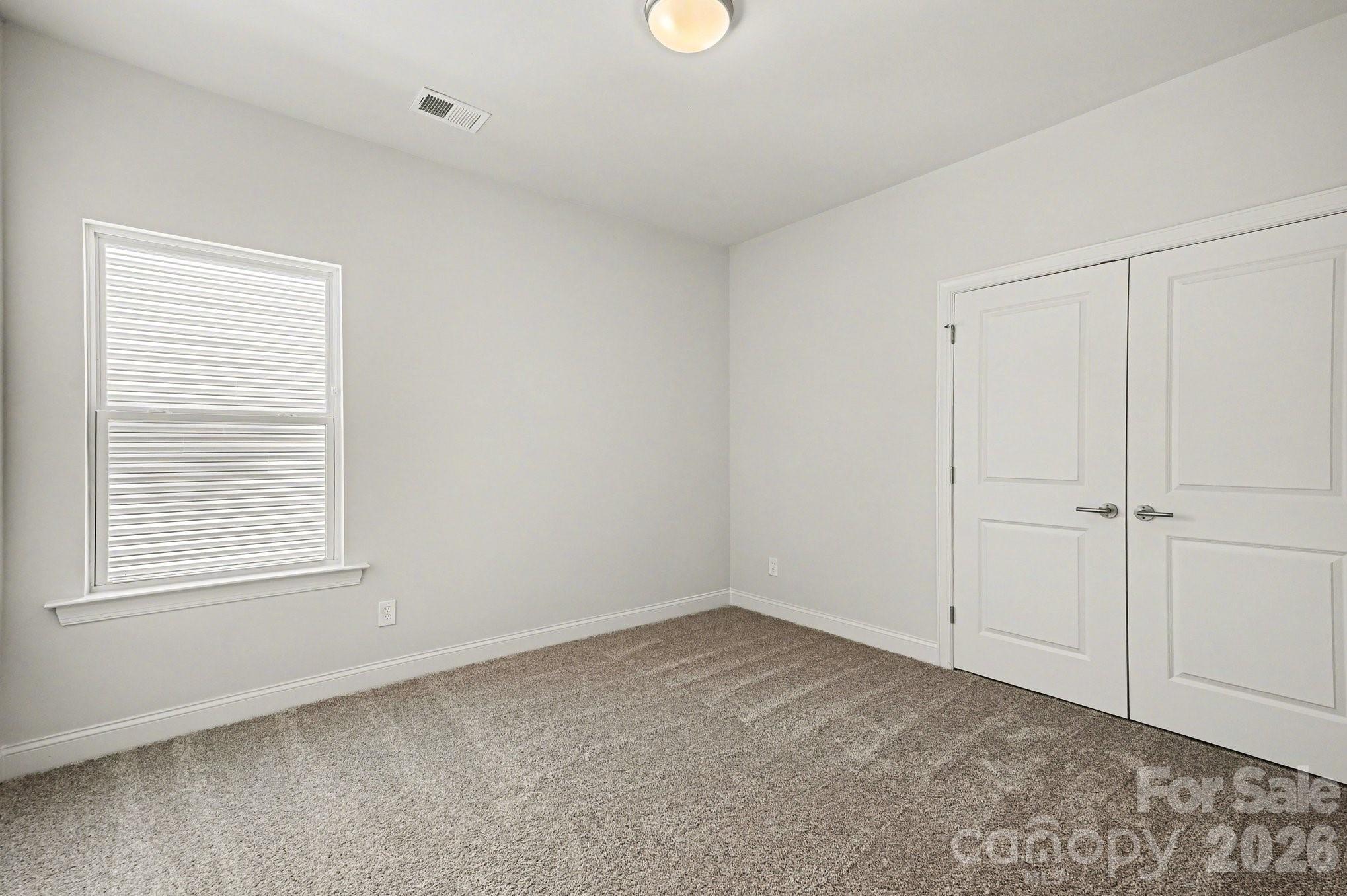 562 W Wilson Avenue Property Photo 20