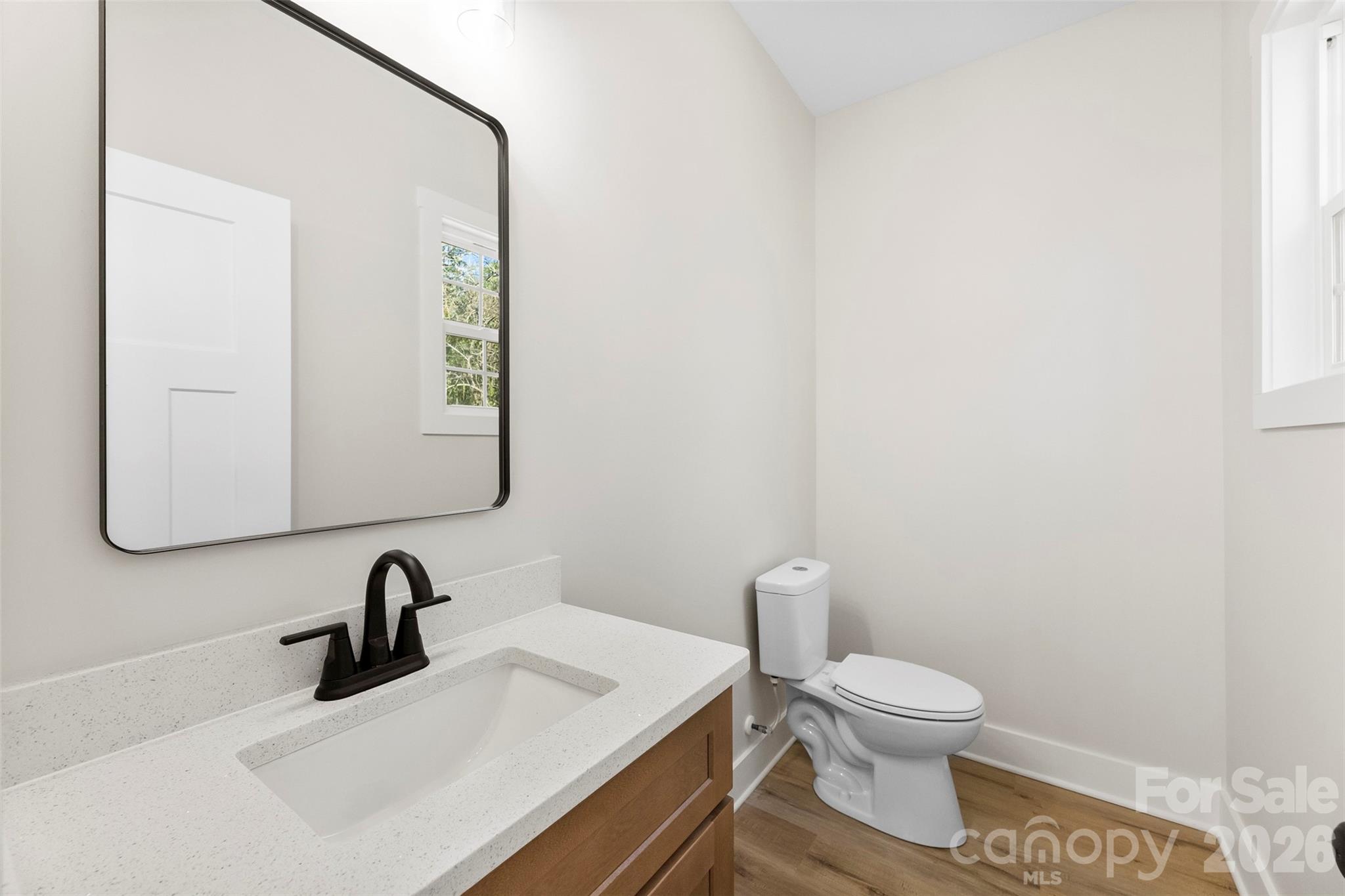 207 Putnam Street Property Photo 11