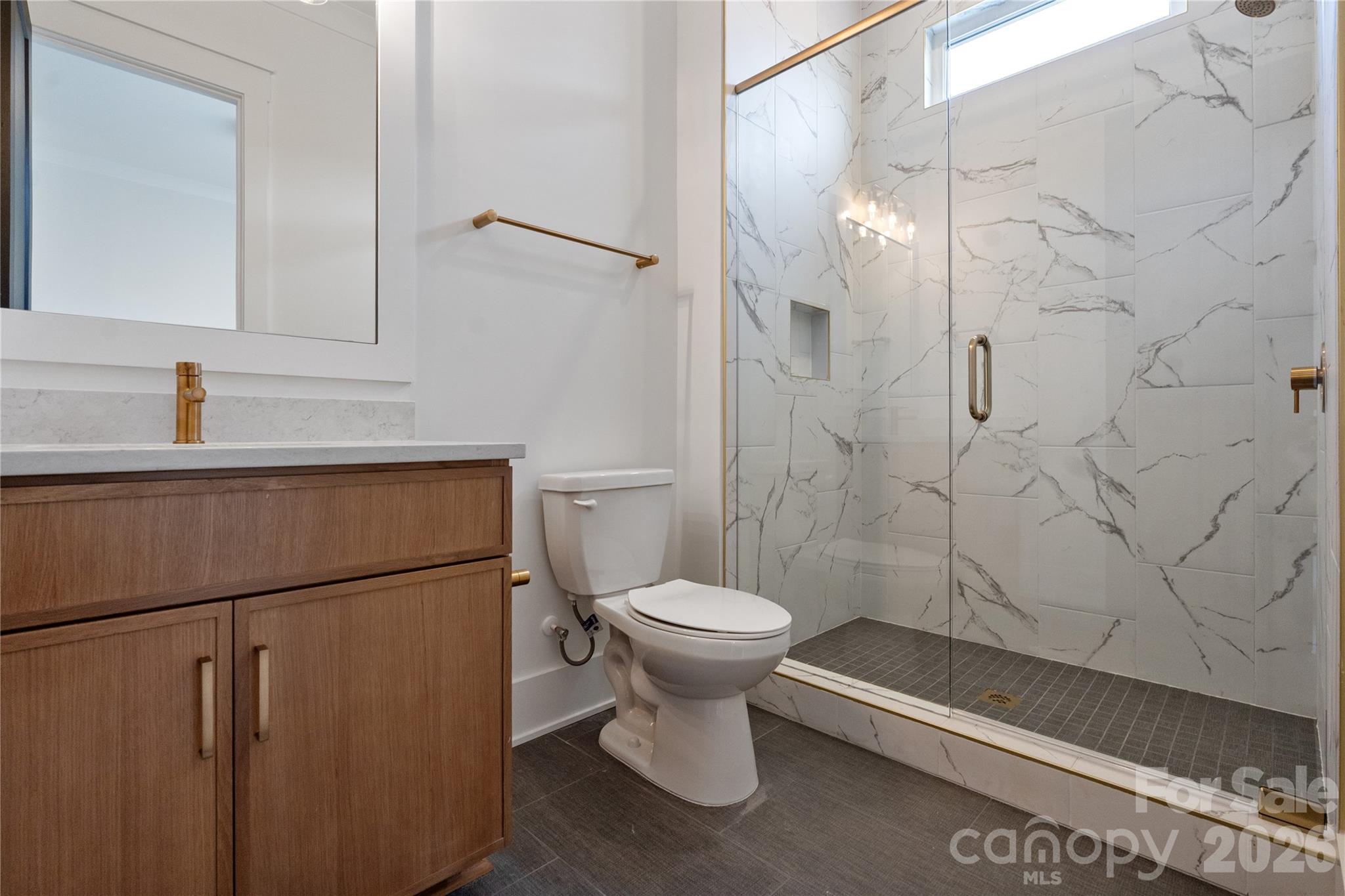1021 Courtney Lane 17 Property Photo 12