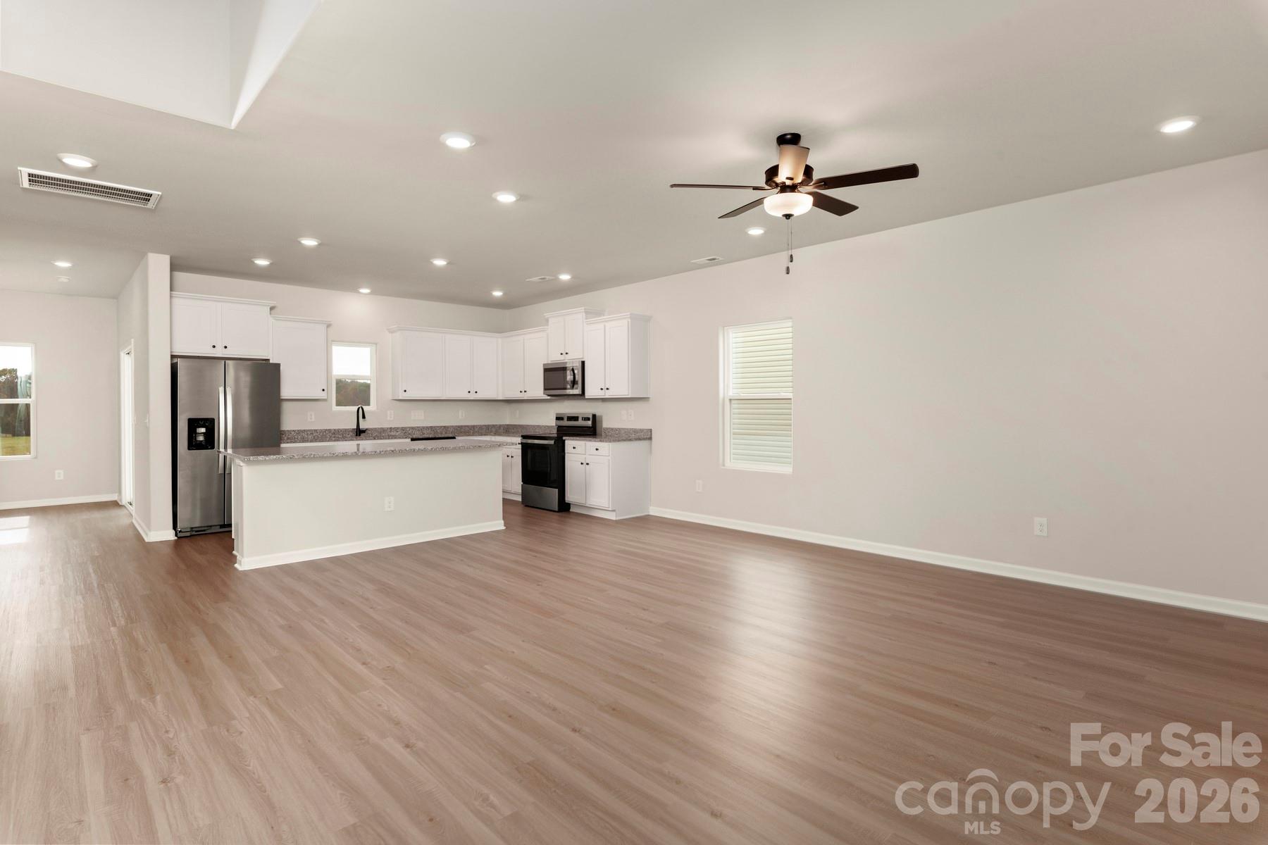 3314 Yorkshire Drive Property Photo 3