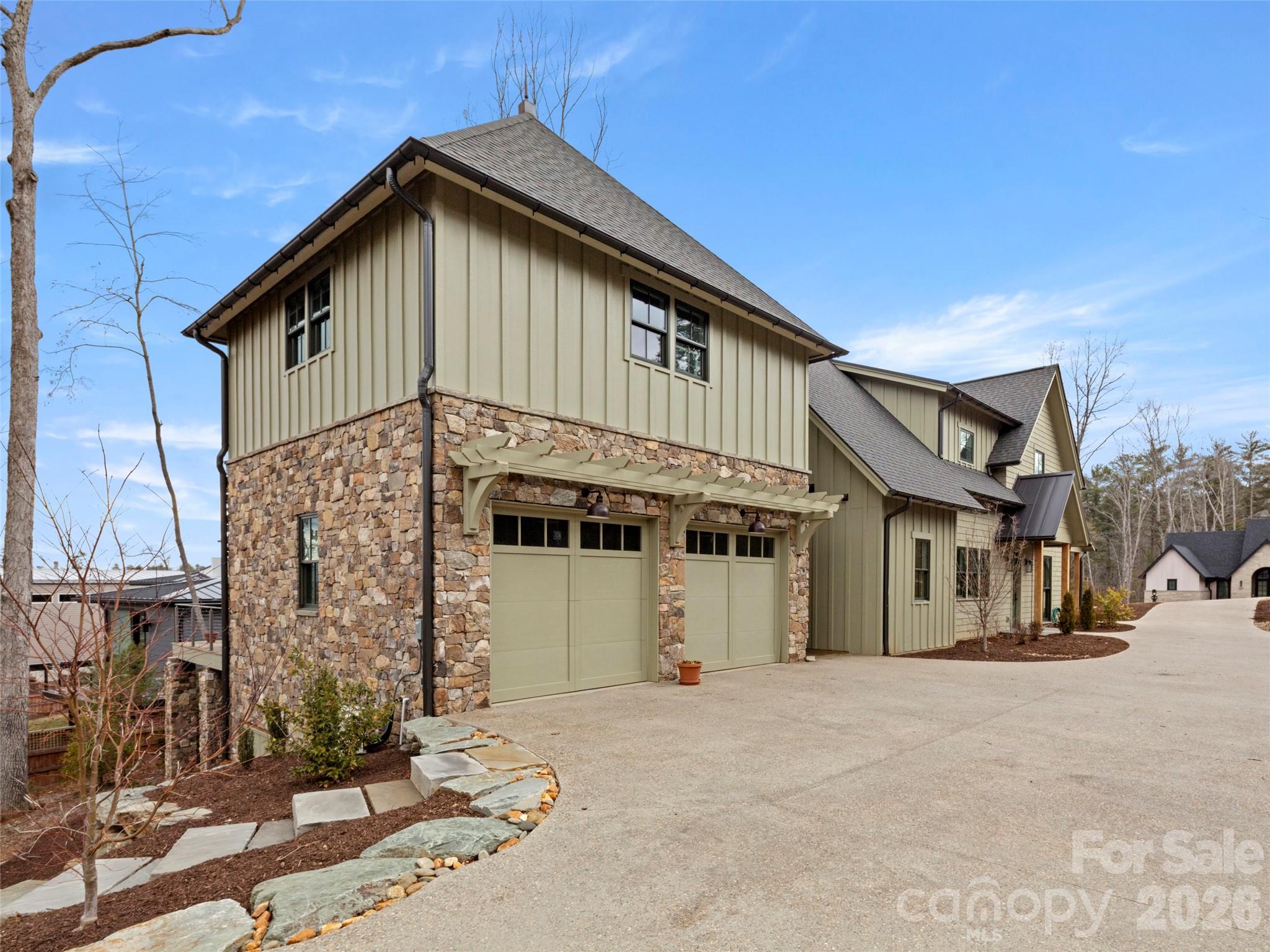 206 Kelmscott Lane Property Photo 4