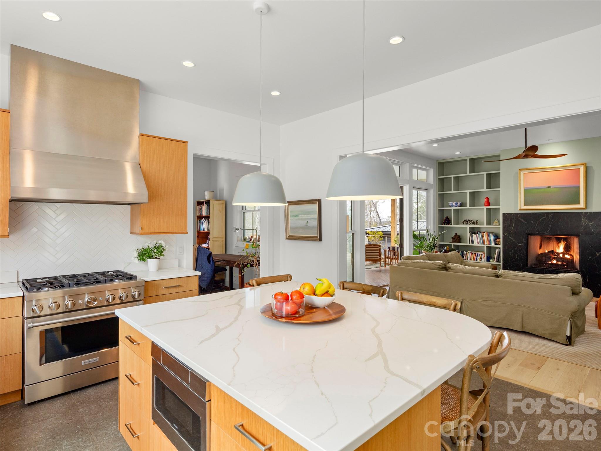 206 Kelmscott Lane Property Photo 18