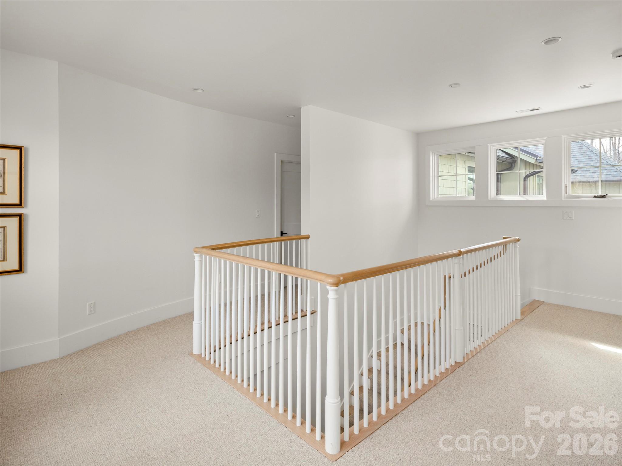 206 Kelmscott Lane Property Photo 31