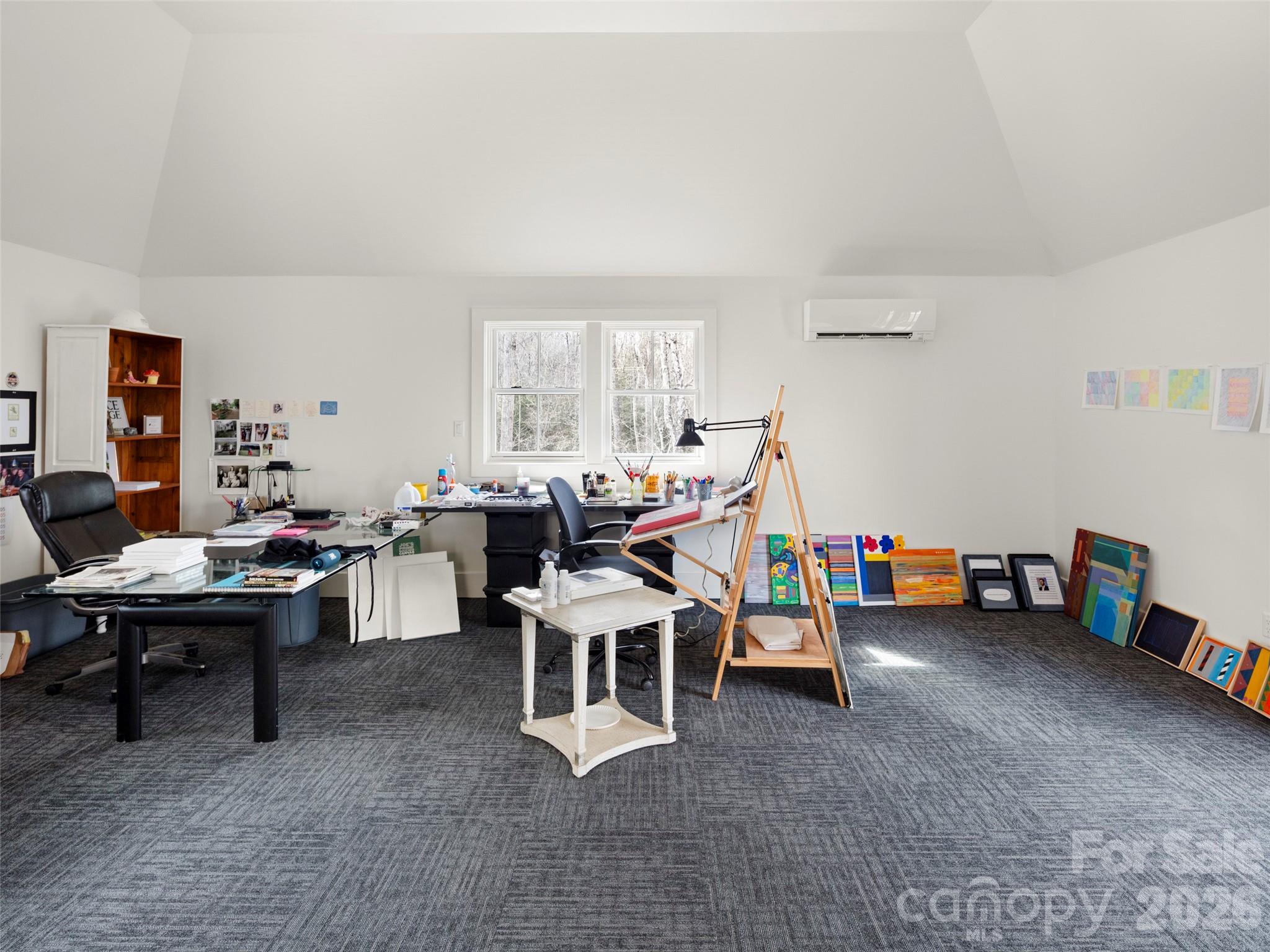 206 Kelmscott Lane Property Photo 35